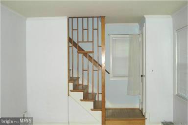 COLUMBIA FOREST - Residential Lease