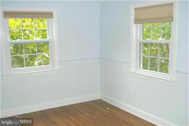 COLUMBIA FOREST - Residential Lease