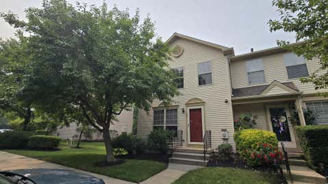 Townhouse For Rent - 47 Woodbrook Drive<br/> Gloucester County, MANTUA, NJ 08051
