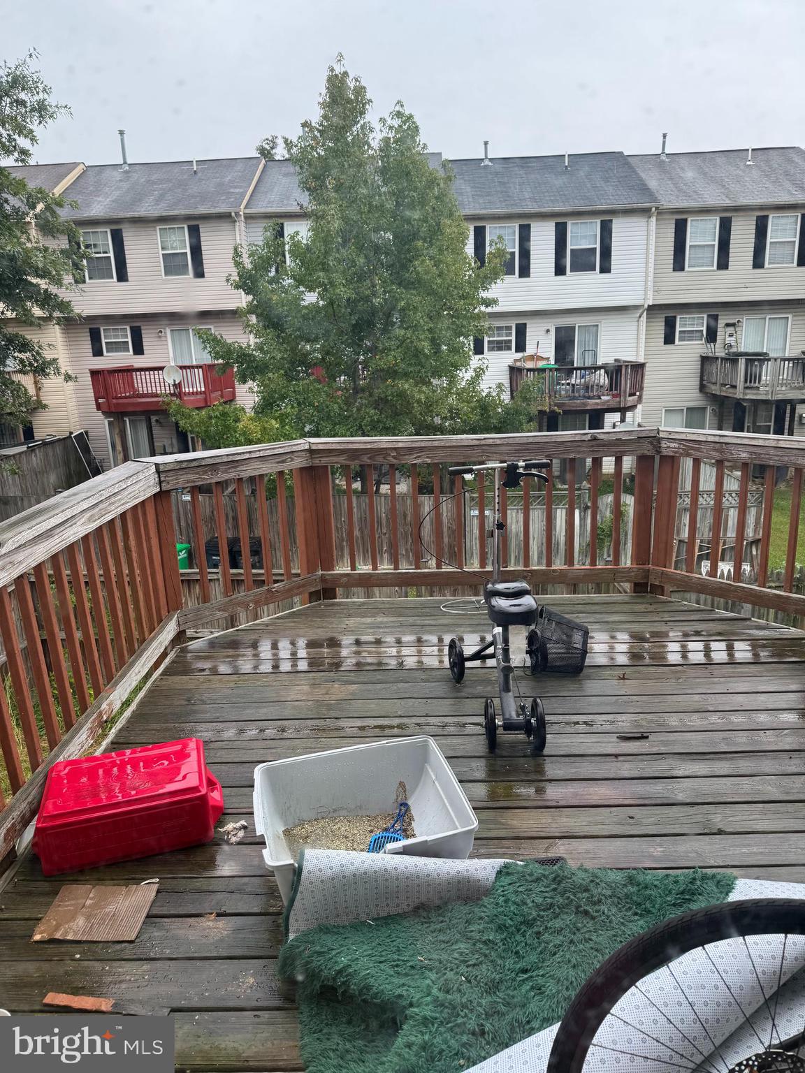 COLONY SQUARE - Residential