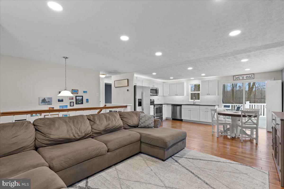 CHESAPEAKE HEIGHTS - Residential