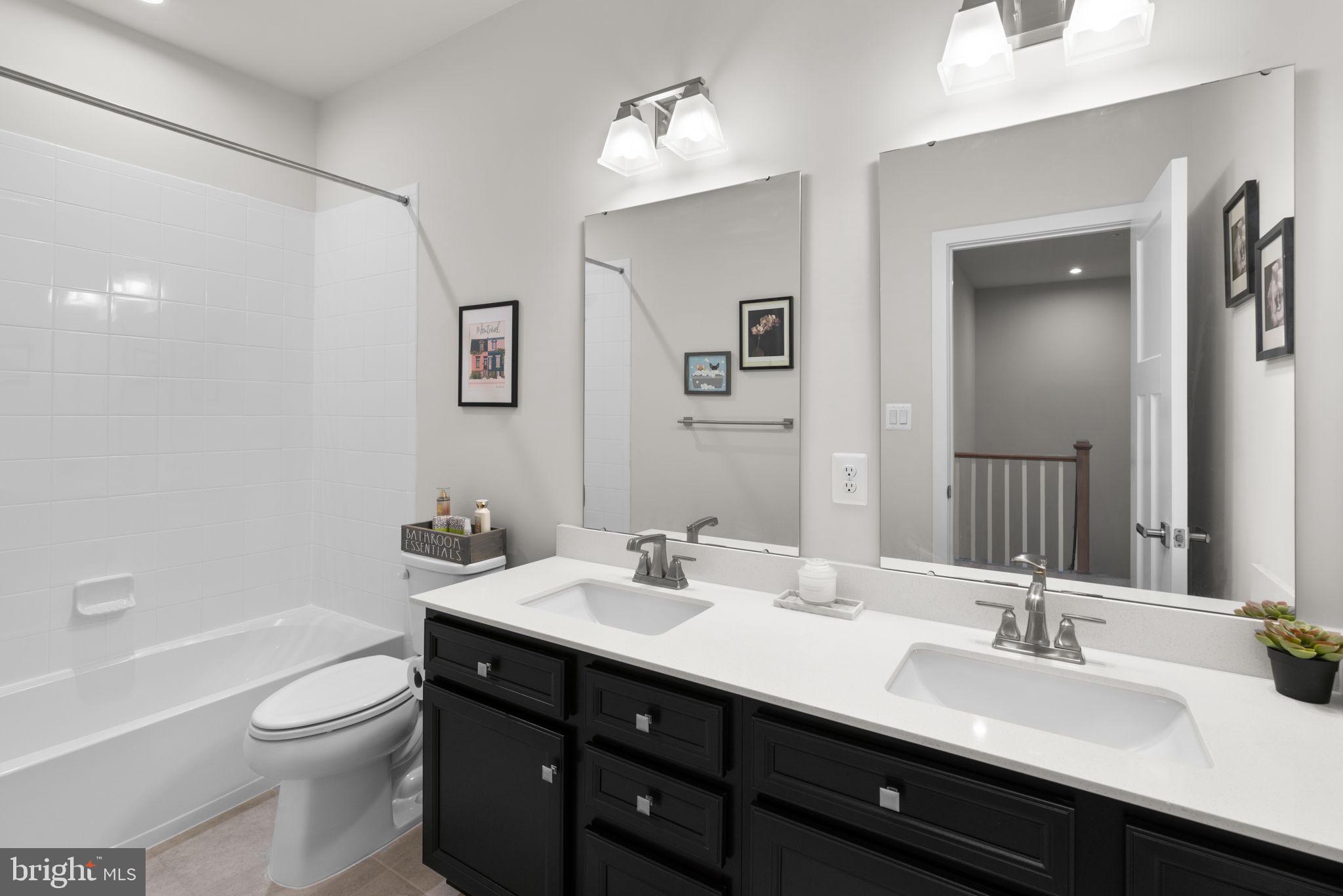 GREENLEIGH AT CROSSROADS - Residential