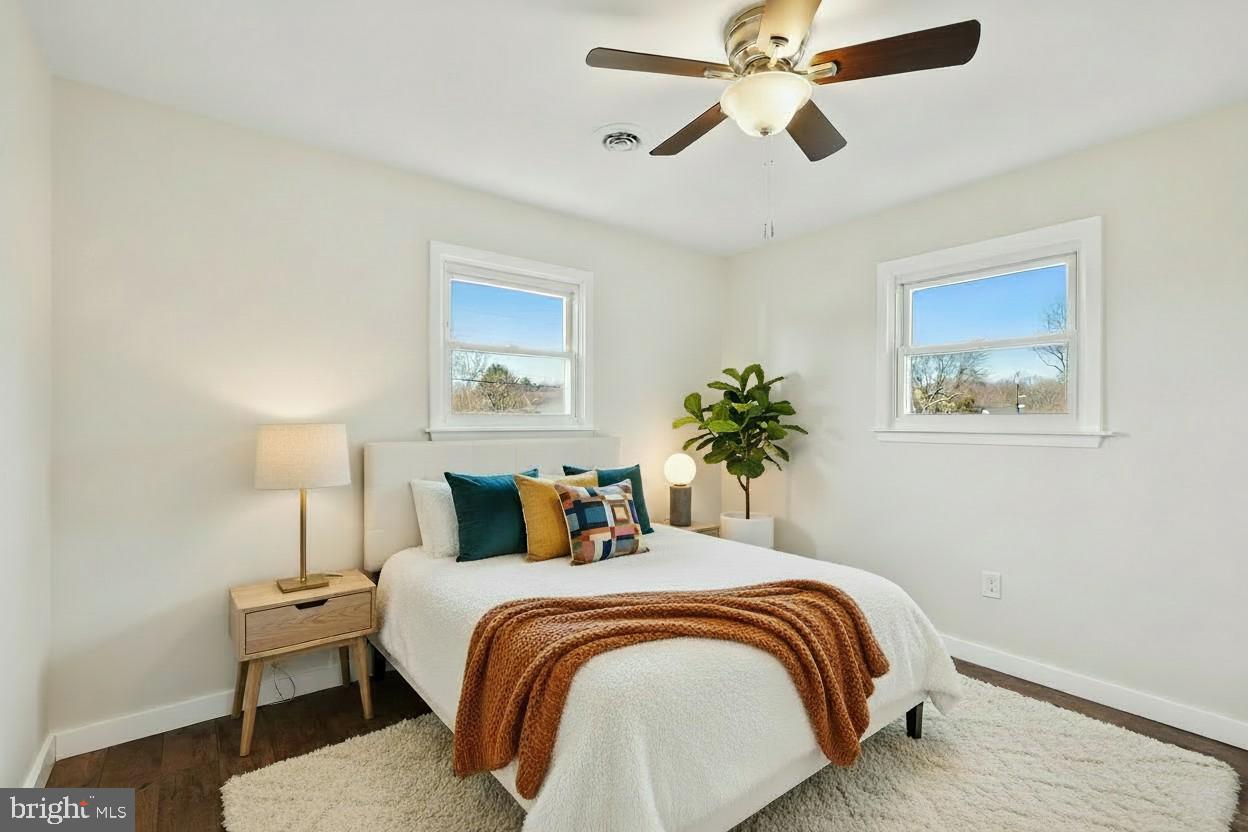 SAUNDERS POINT - Residential