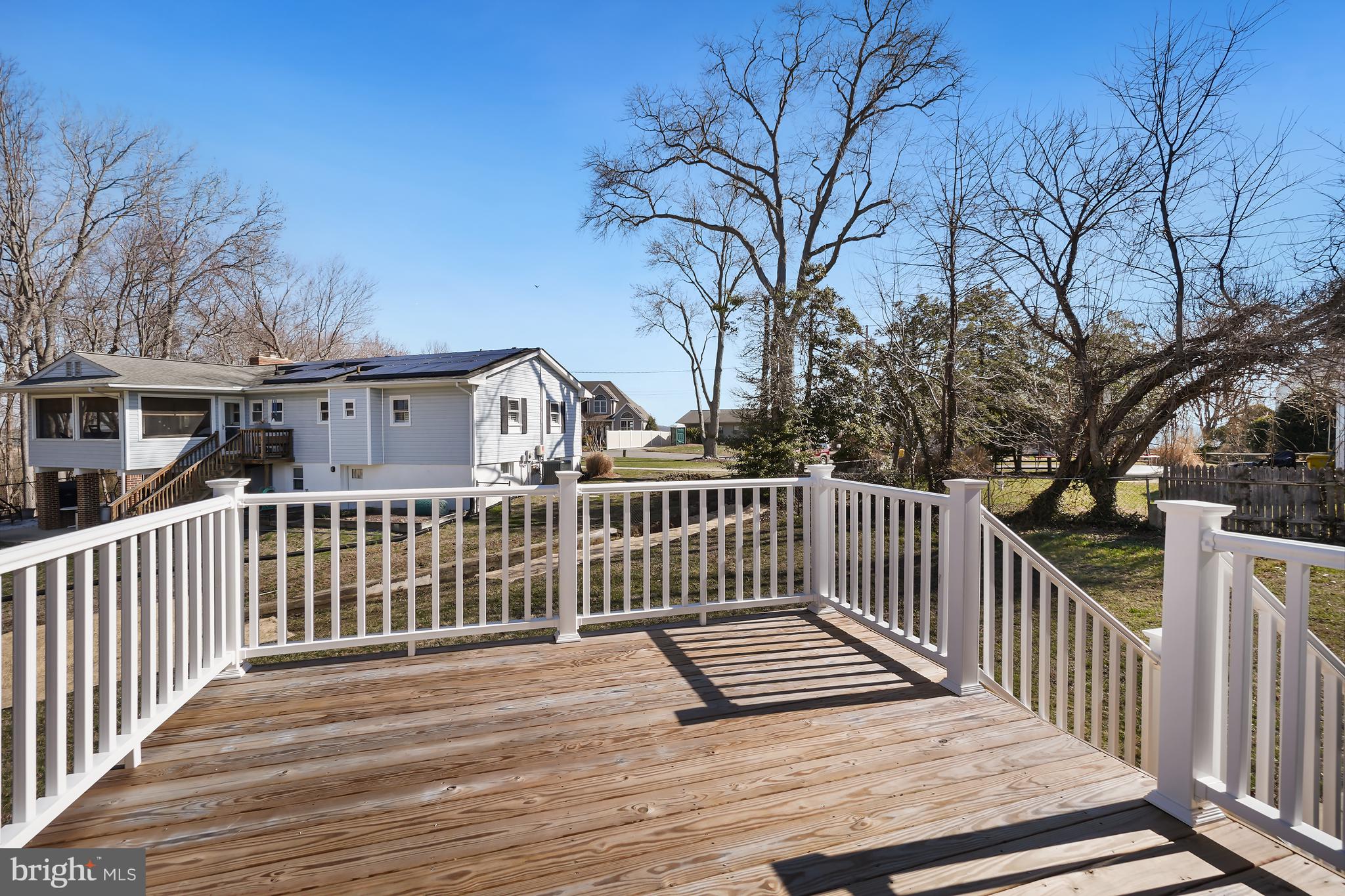 SAUNDERS POINT - Residential