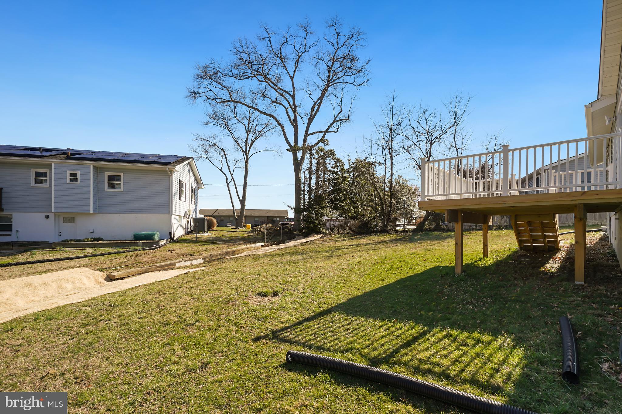 SAUNDERS POINT - Residential