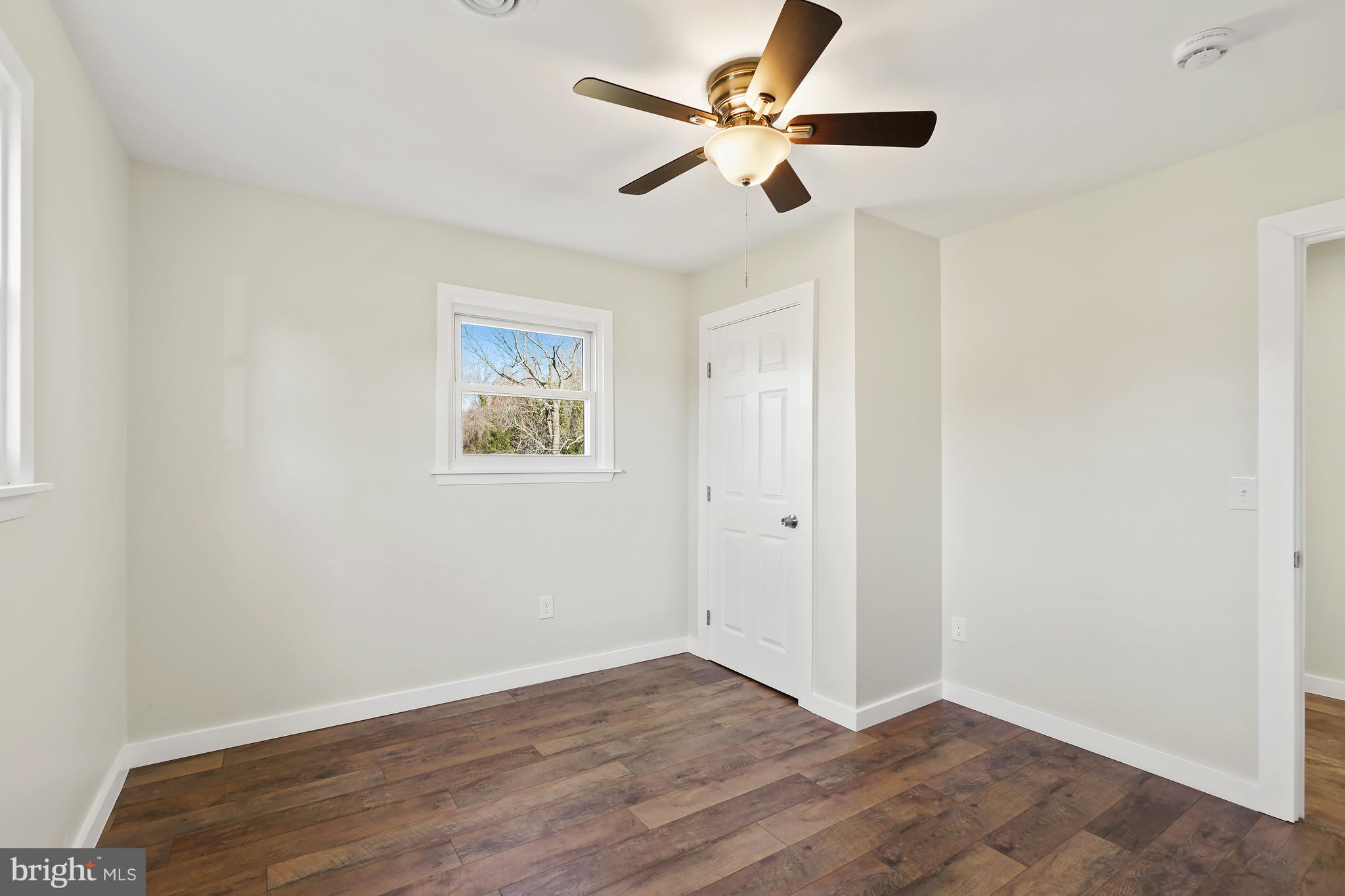 SAUNDERS POINT - Residential