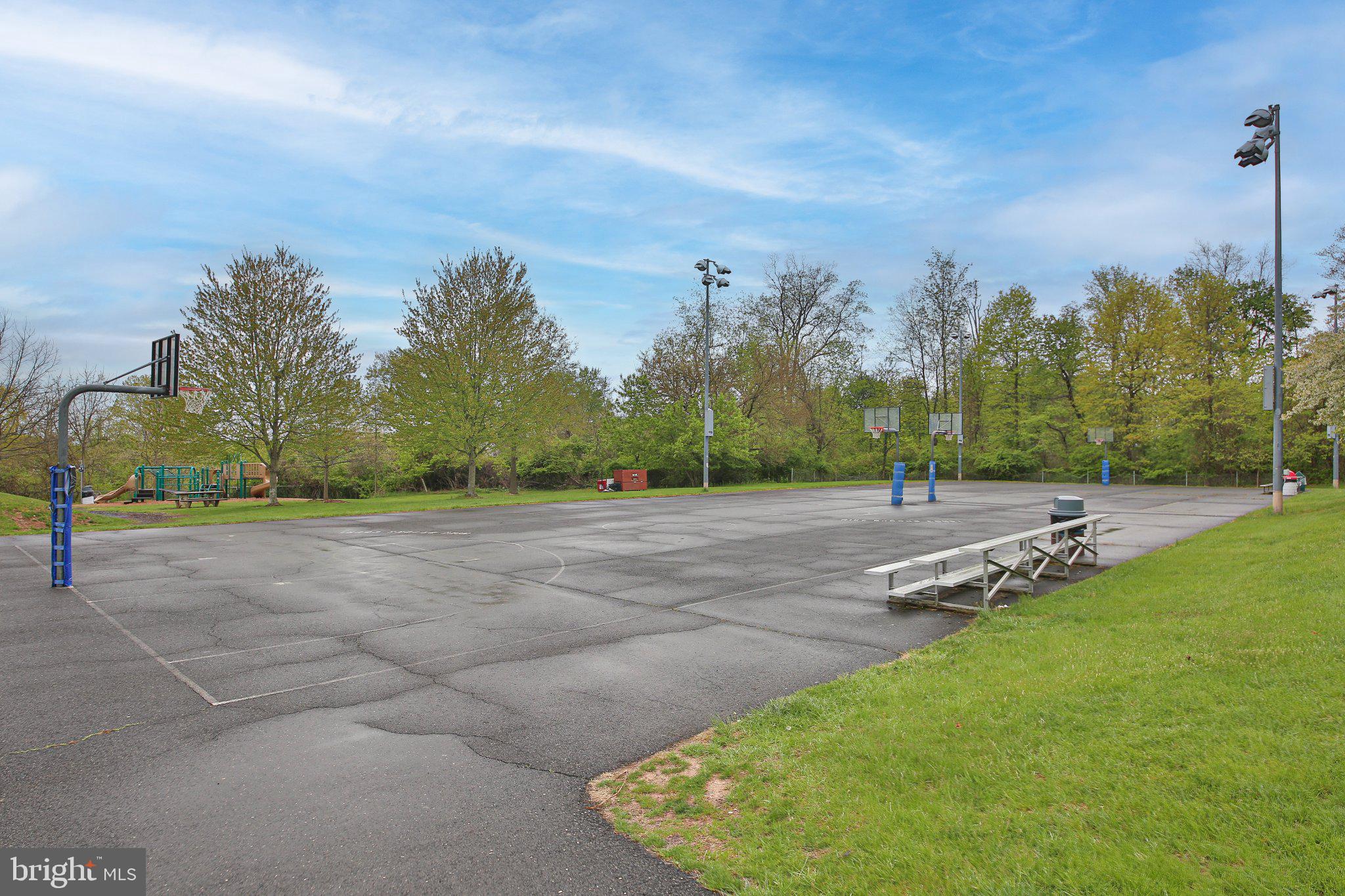 WETHERSFIELD - Residential