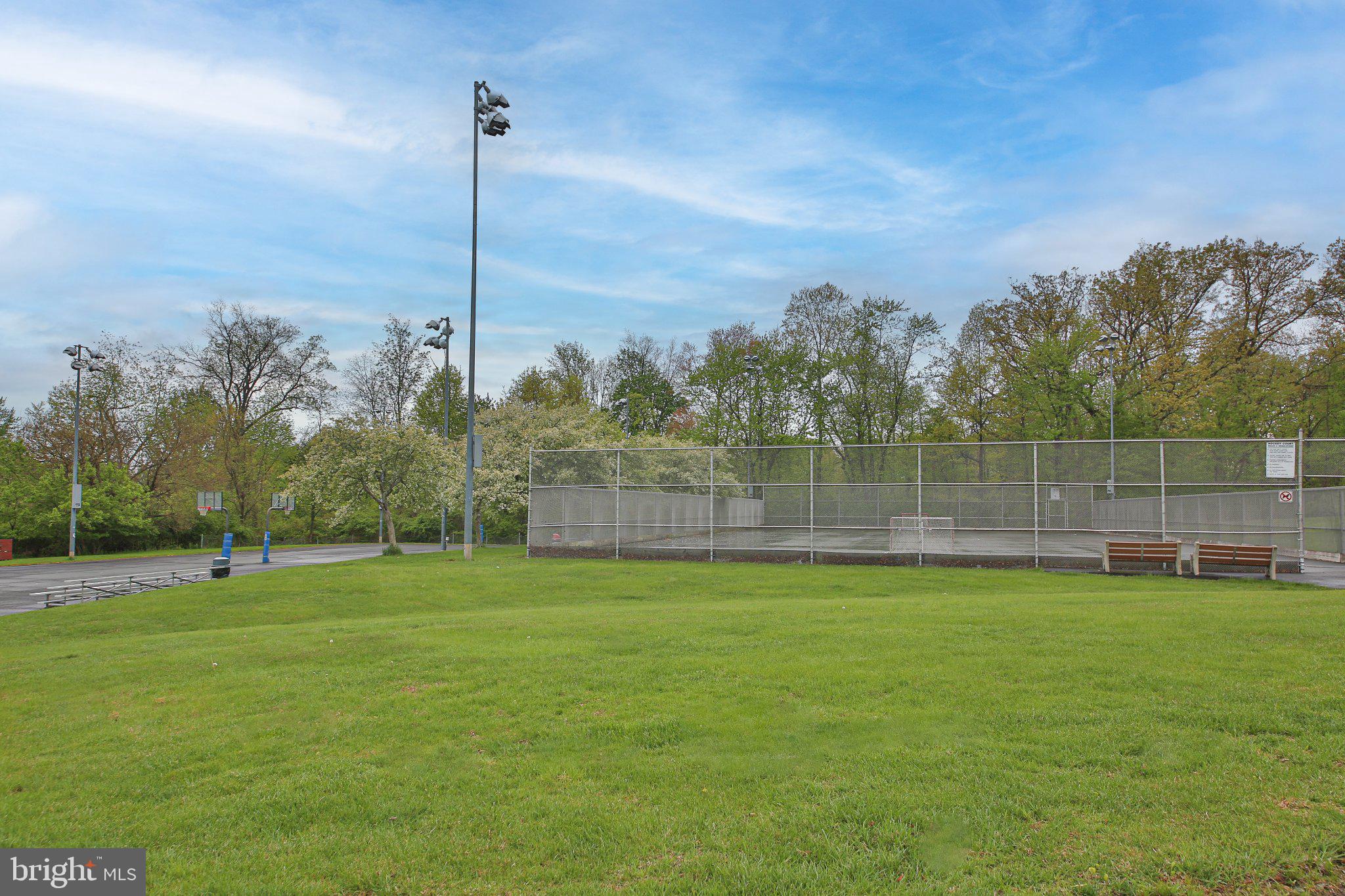 WETHERSFIELD - Residential