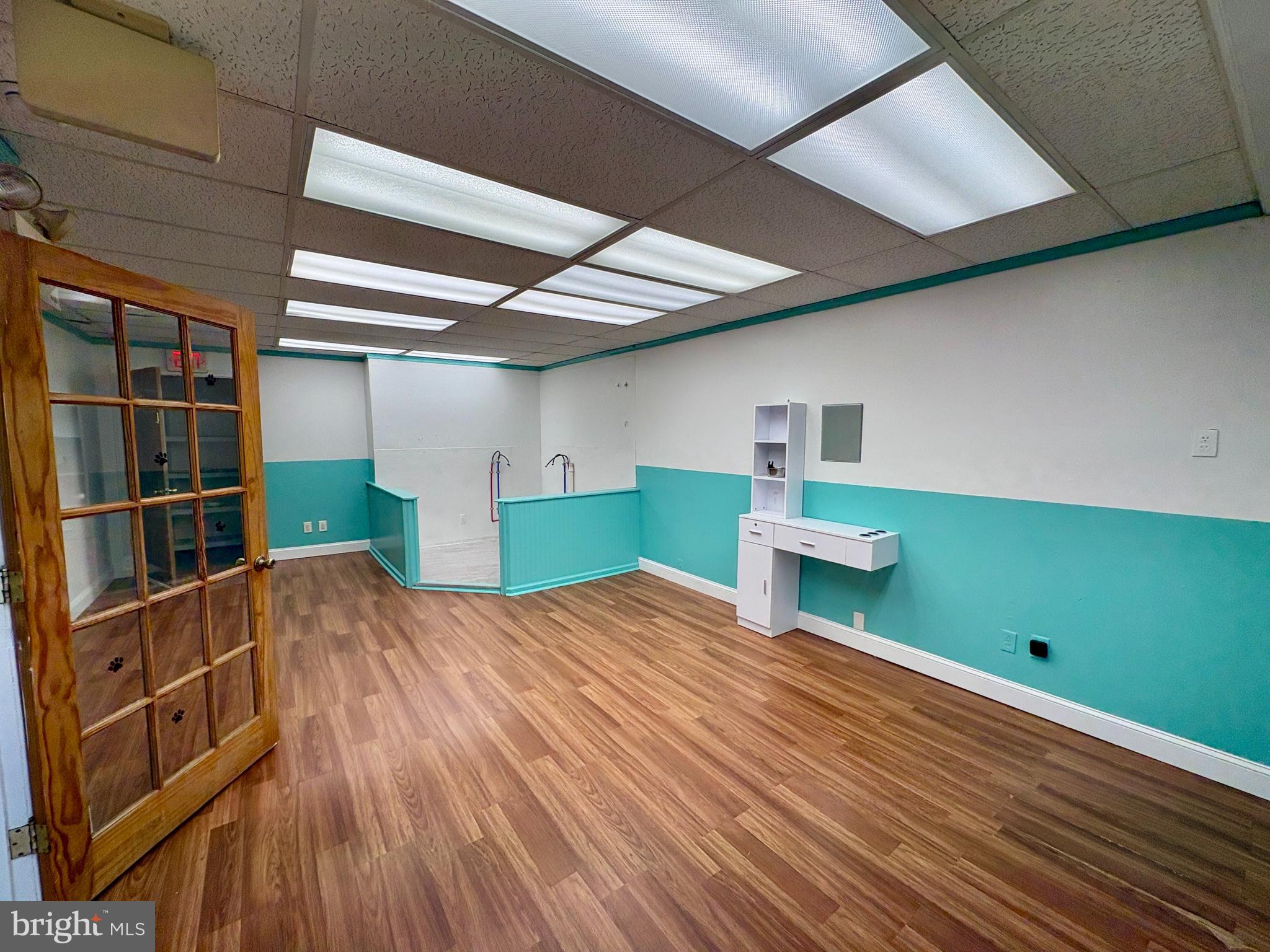 3002 N CENTRE STREET 1ST FLOOR OFFICE