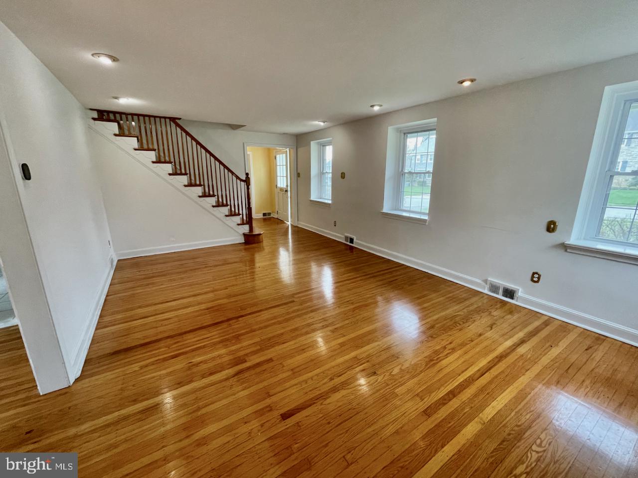 MERION GOLF MANOR - Residential