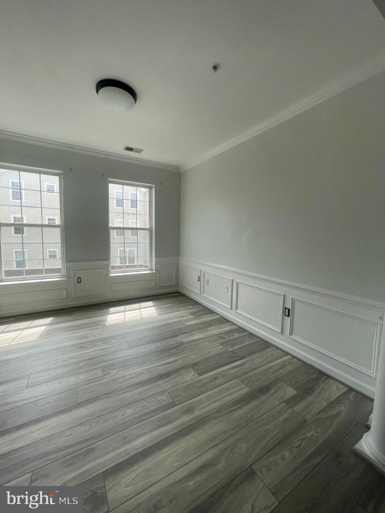 THE RESERVE CONDOMINIUMS - Residential Lease