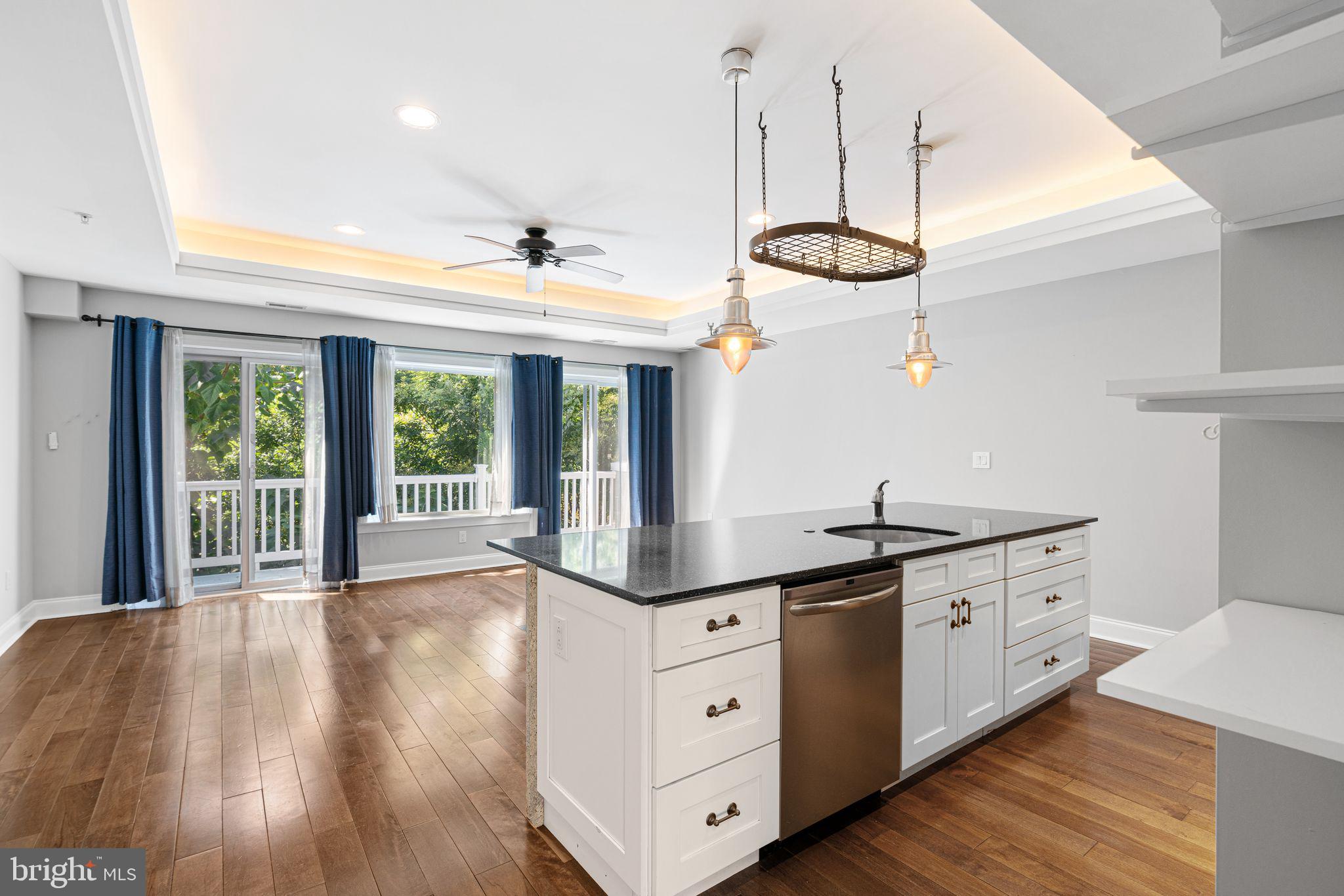 1022-24 FAIRMOUNT AVENUE 6