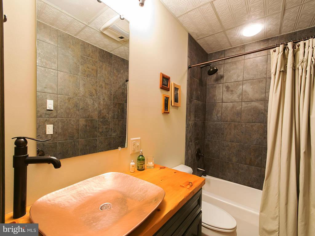 QUIVEYS GROVE - Residential