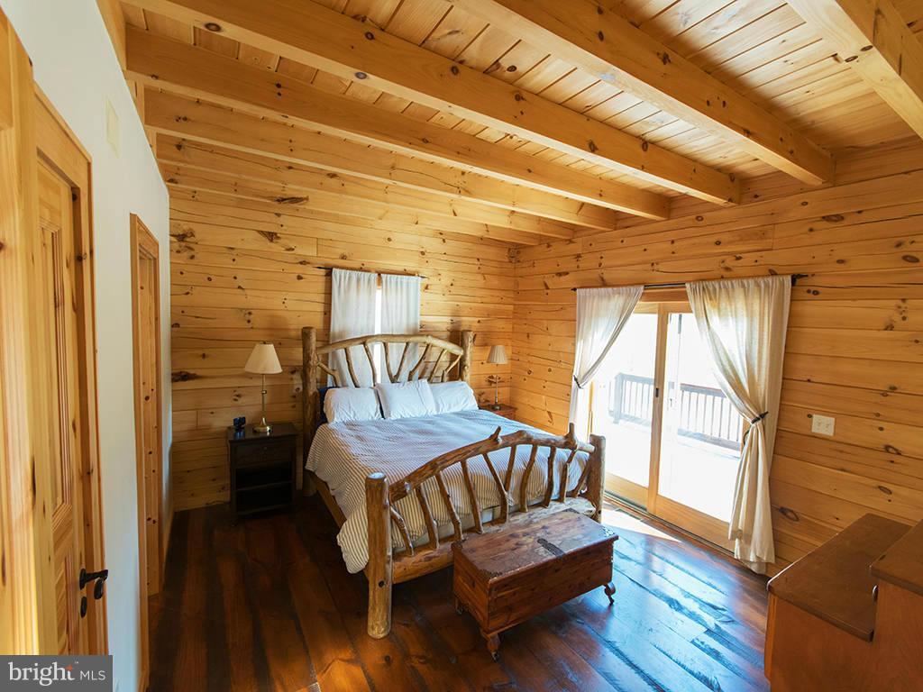 QUIVEYS GROVE - Residential