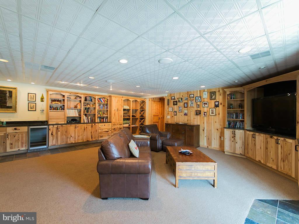 QUIVEYS GROVE - Residential