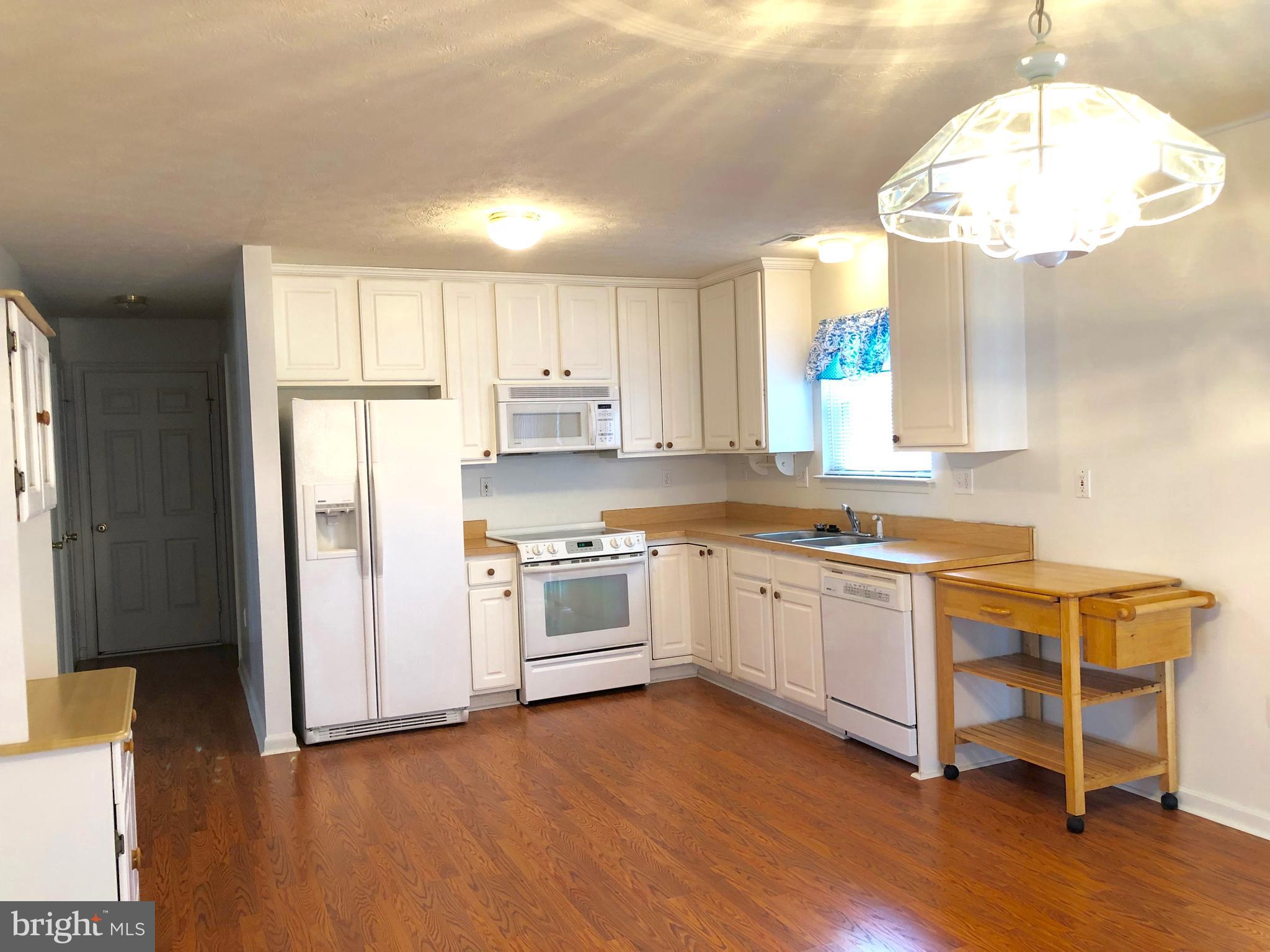 LAUREL GLEN - Residential Lease