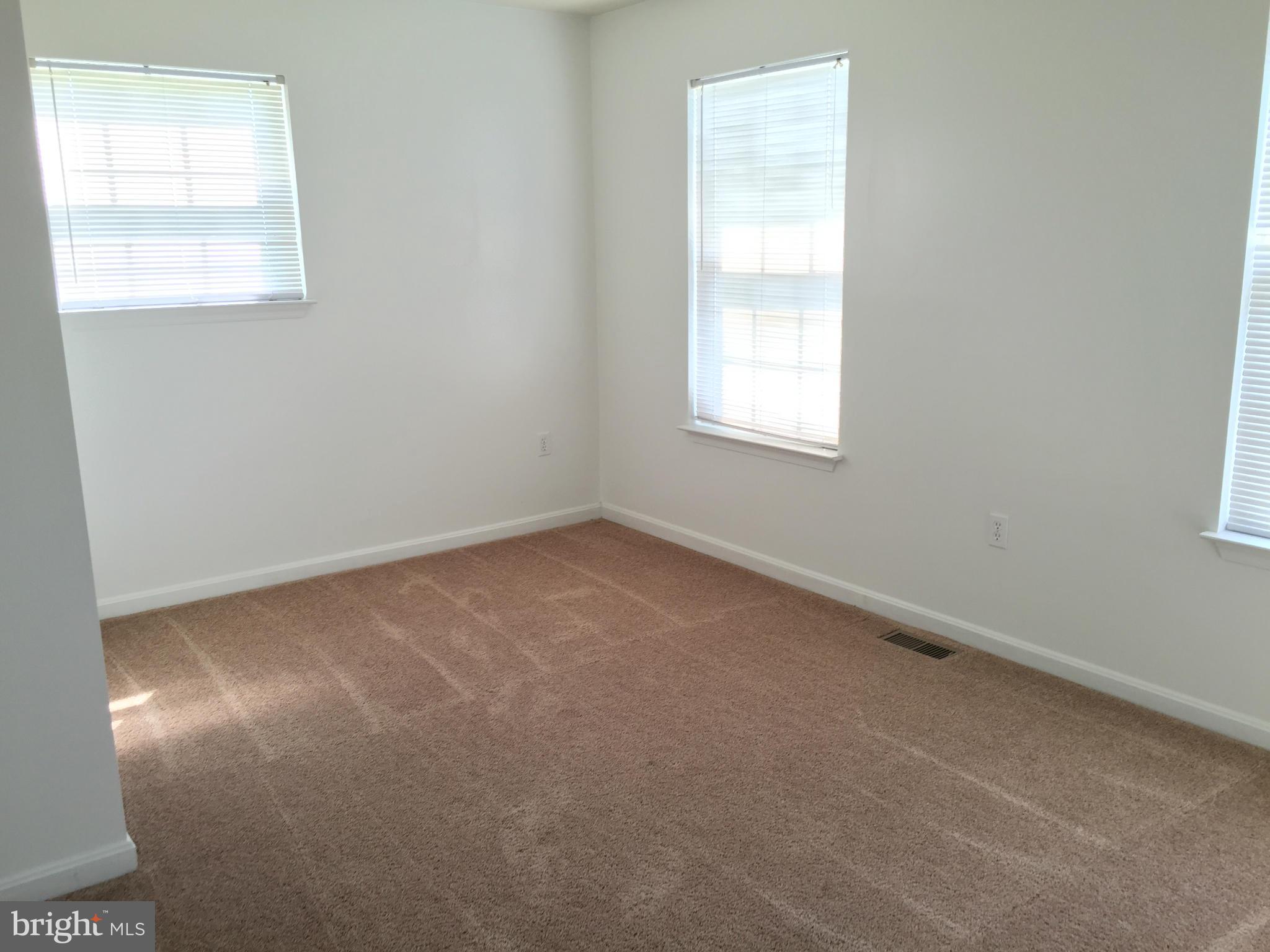 LAUREL GLEN - Residential Lease