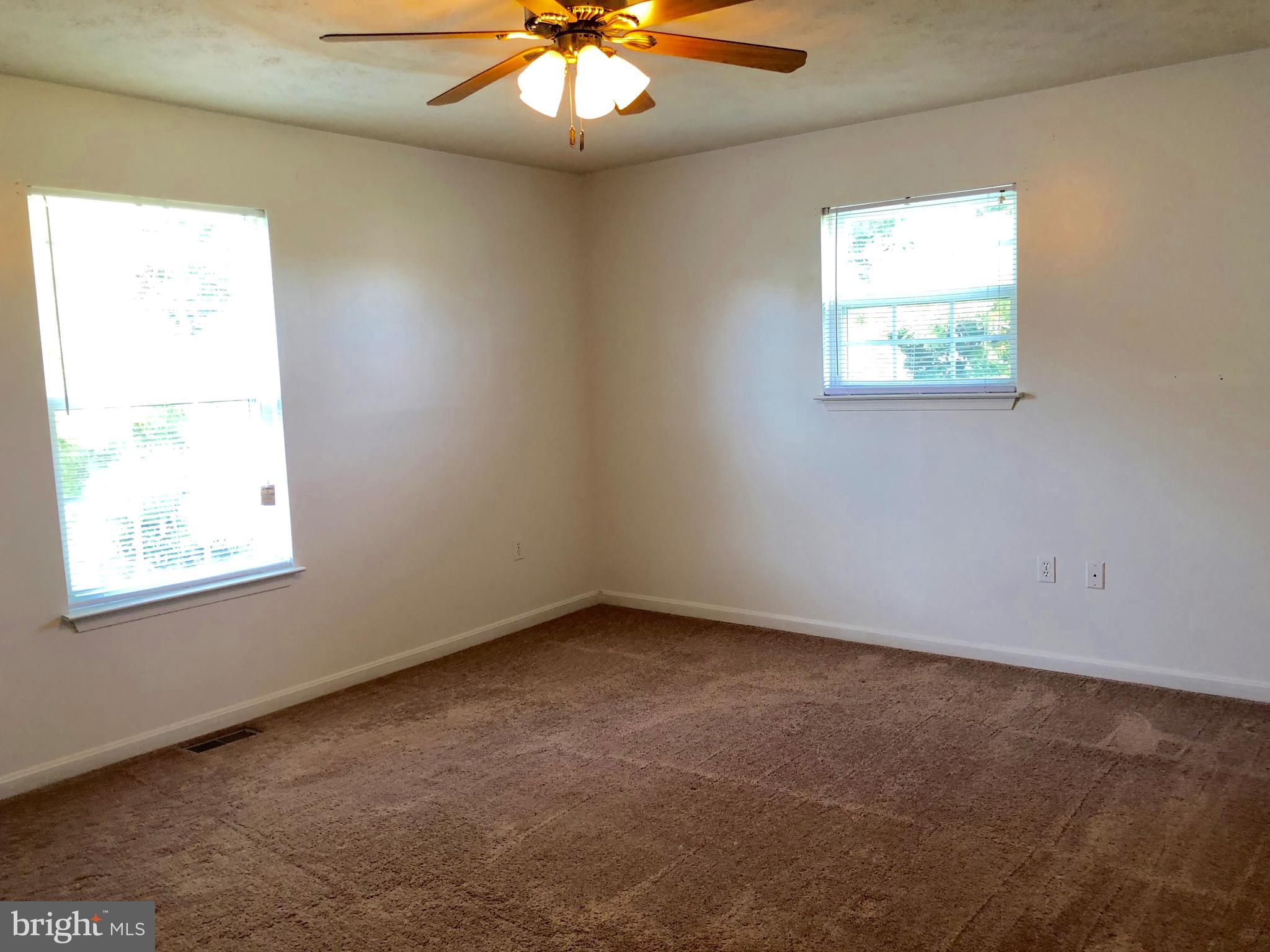 LAUREL GLEN - Residential Lease