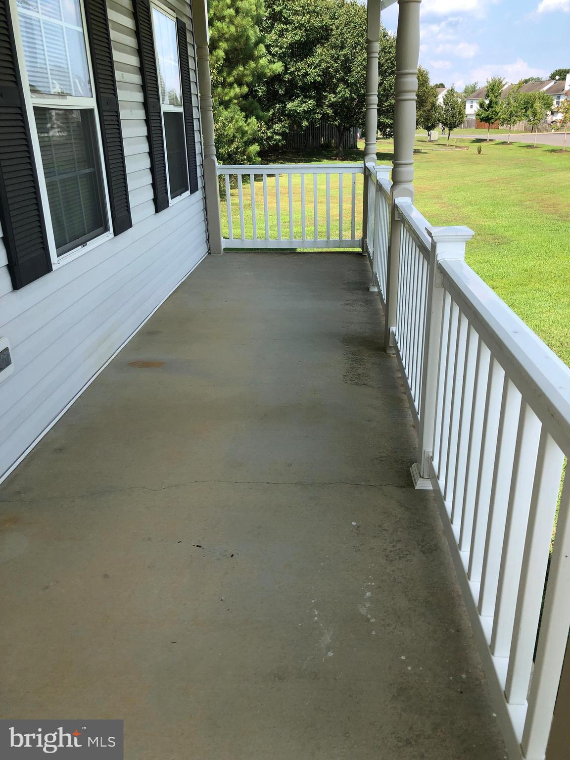 LAUREL GLEN - Residential Lease