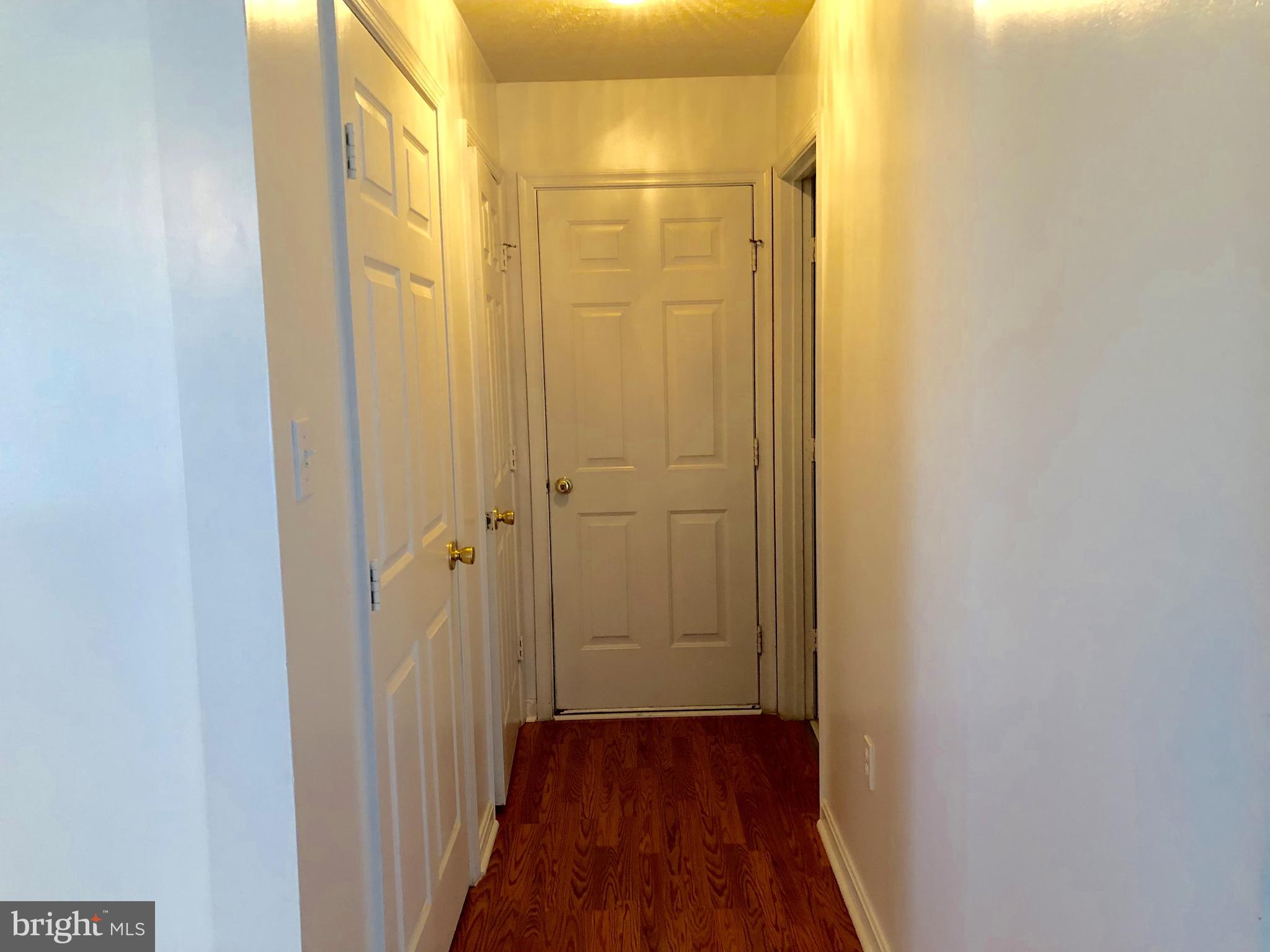 LAUREL GLEN - Residential Lease