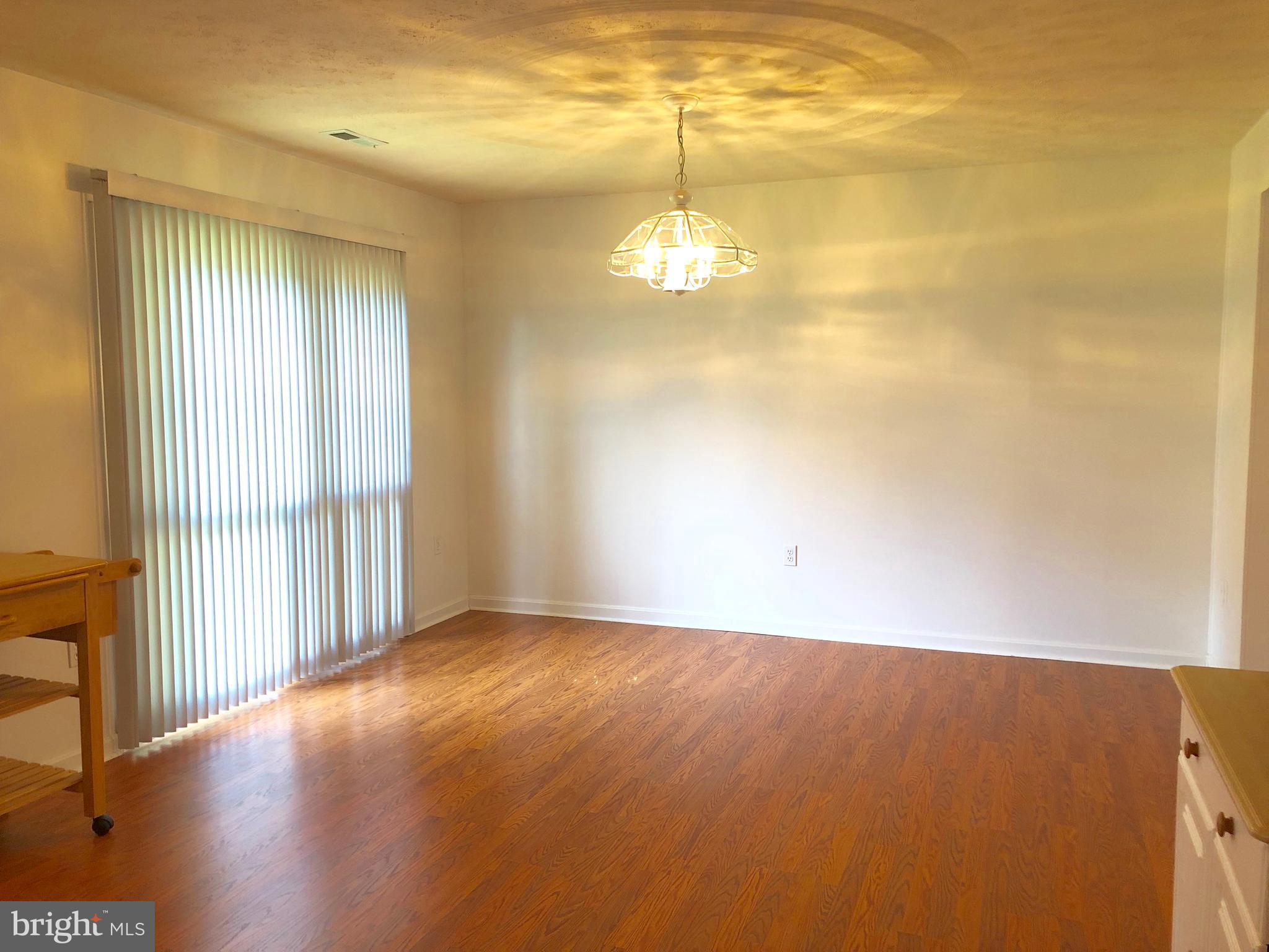 LAUREL GLEN - Residential Lease