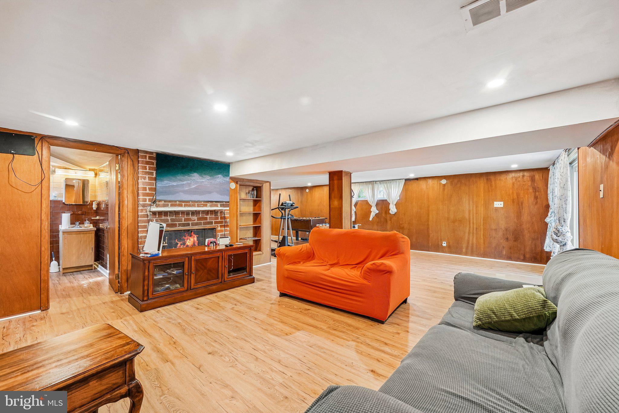 SPRINGFIELD - Residential