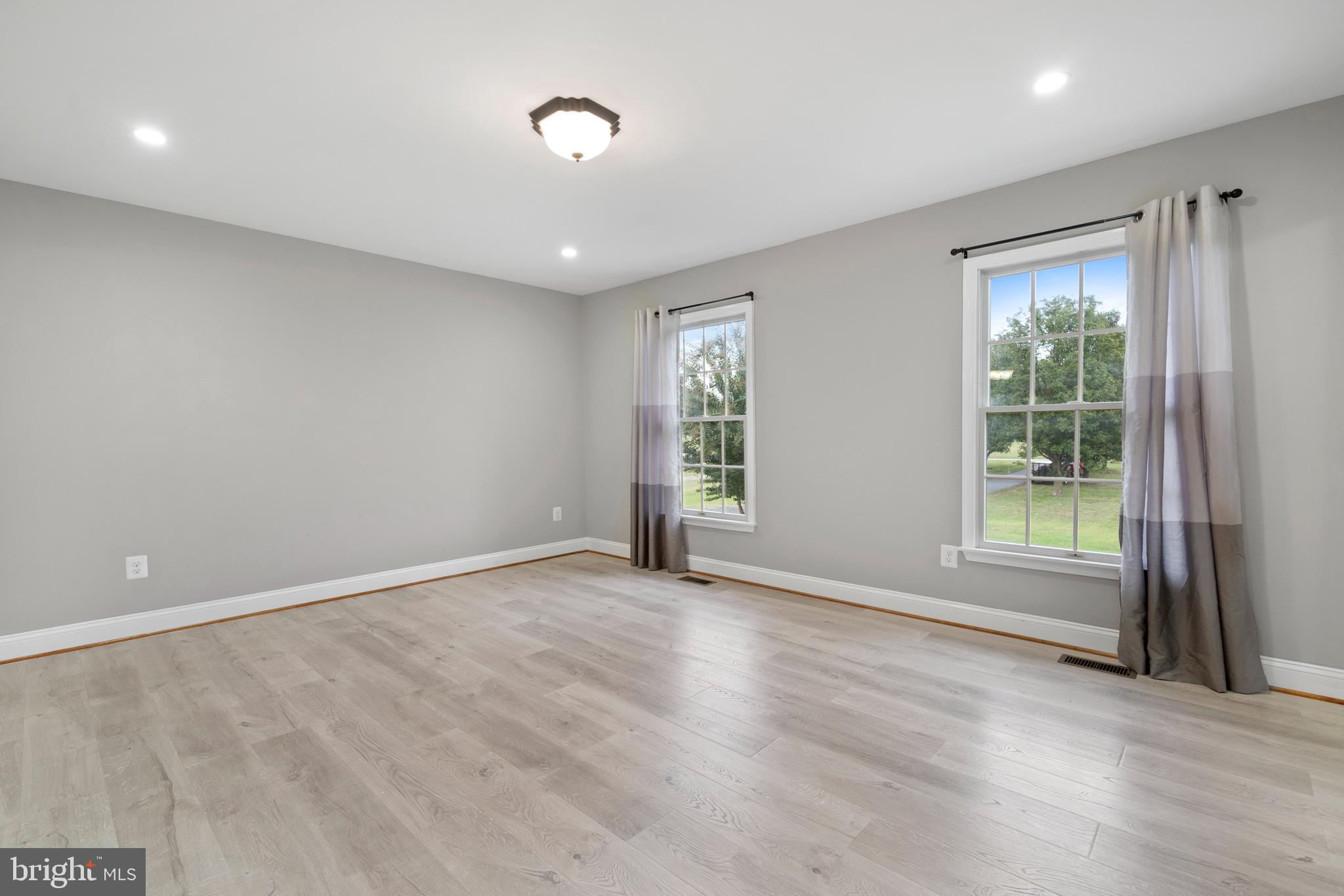 MAGNOLIA MEADOWS - Residential