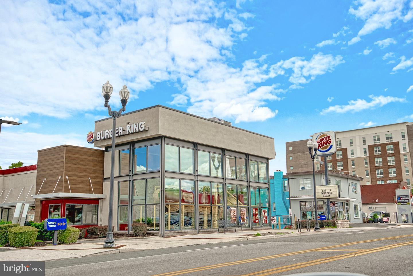 DUNDREE KNOLL - Residential Lease