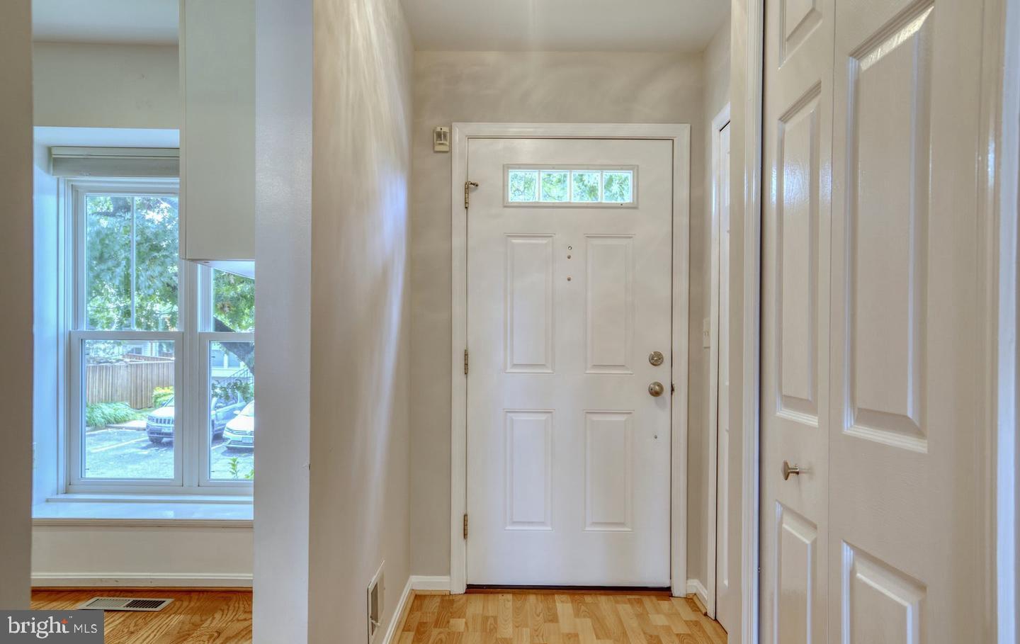 DUNDREE KNOLL - Residential Lease