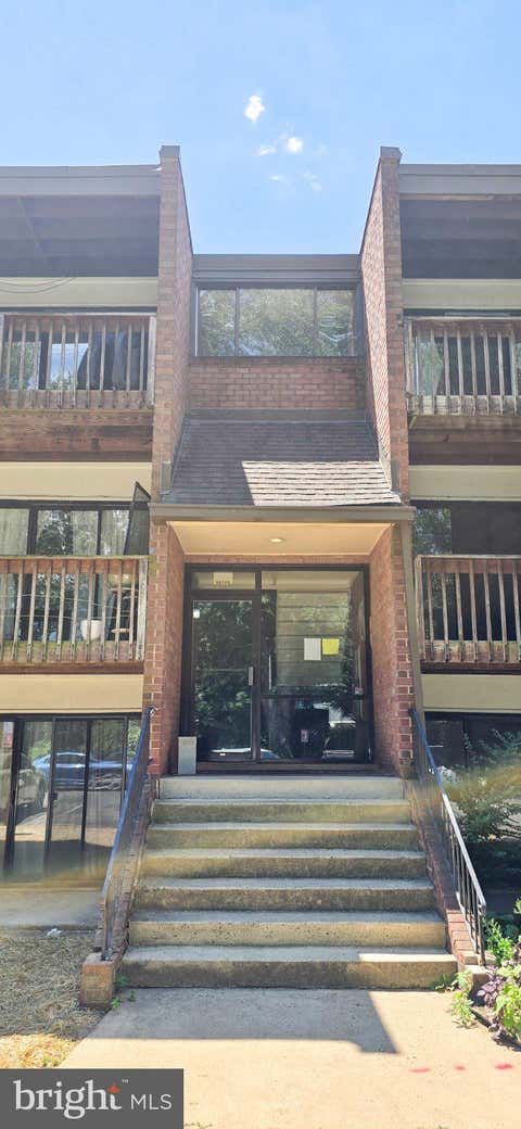 Photo of 10725 West Drive #104, FAIRFAX, VA 22030 (MLS # VAFC2008852)