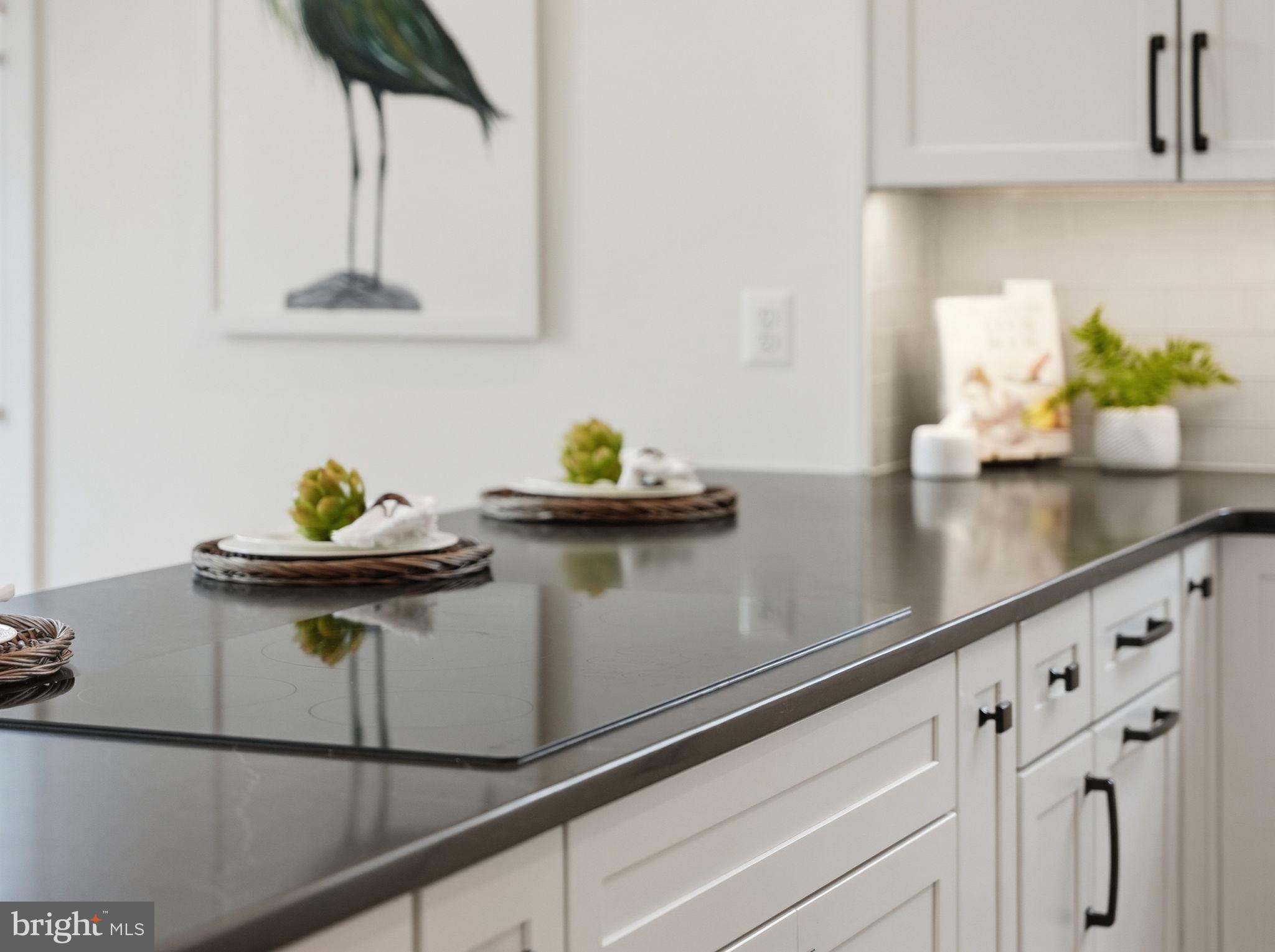 LYON VILLAGE - Residential