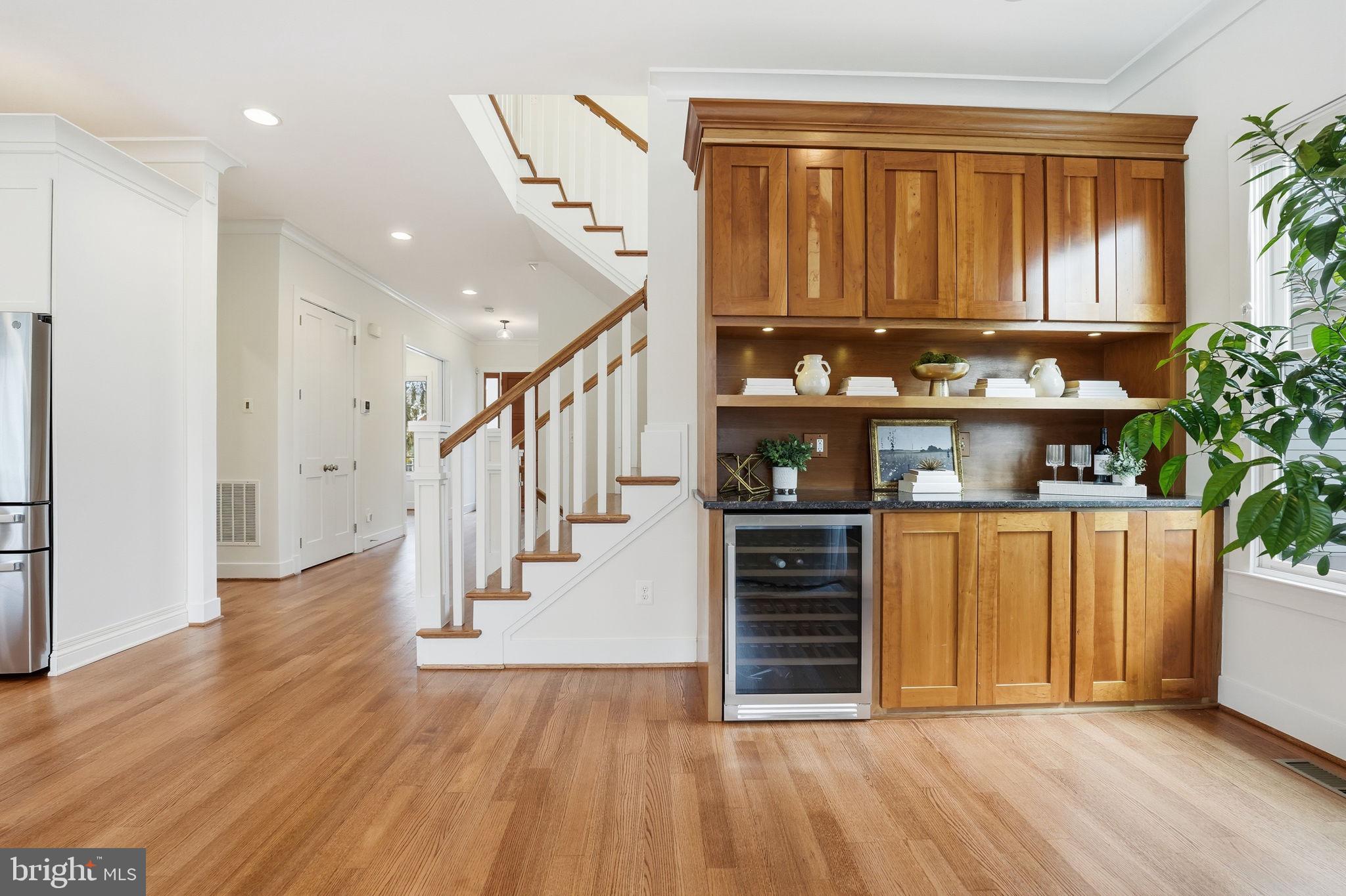 LYON VILLAGE - Residential