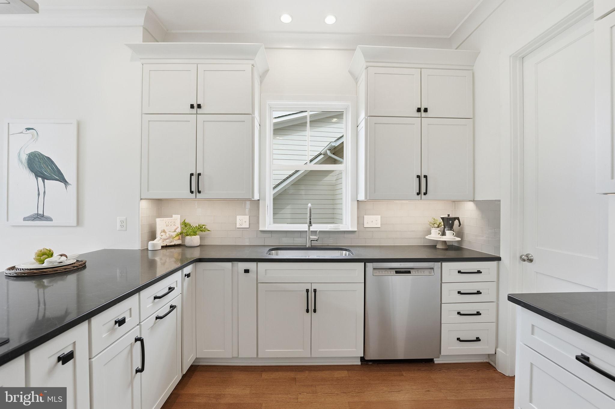 LYON VILLAGE - Residential