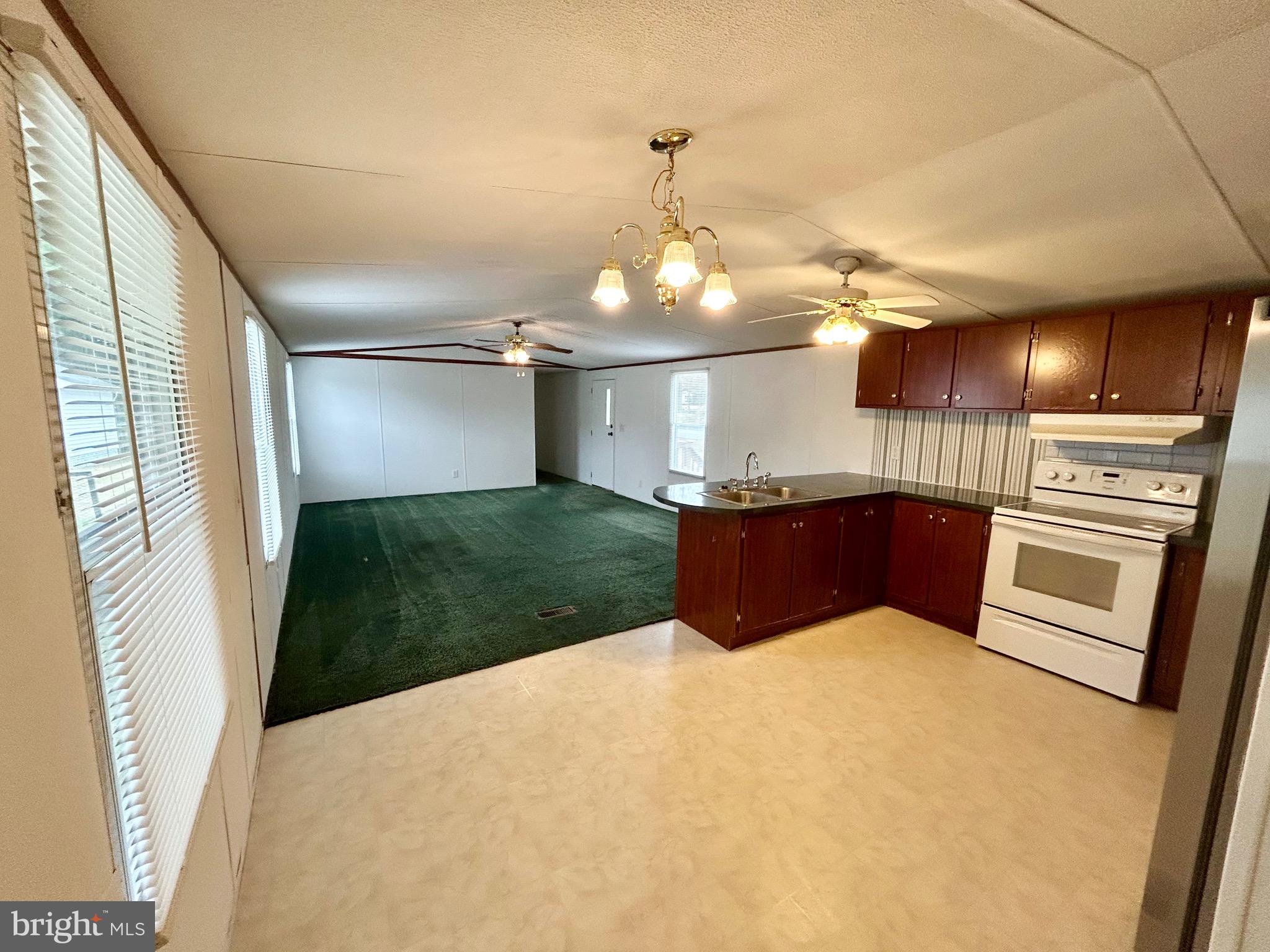 EDEN ESTATES - Residential