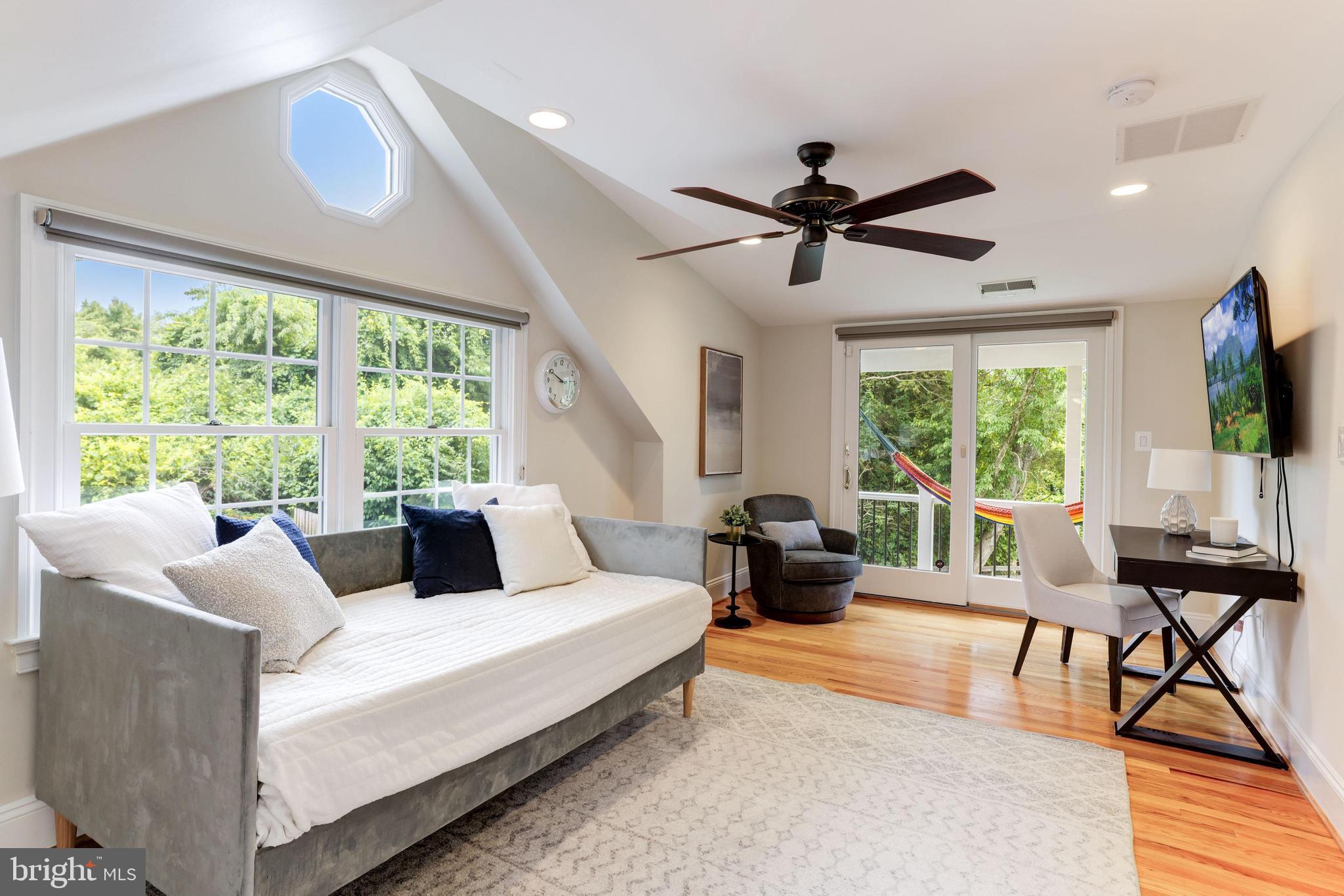 SENECA FARMS - Residential