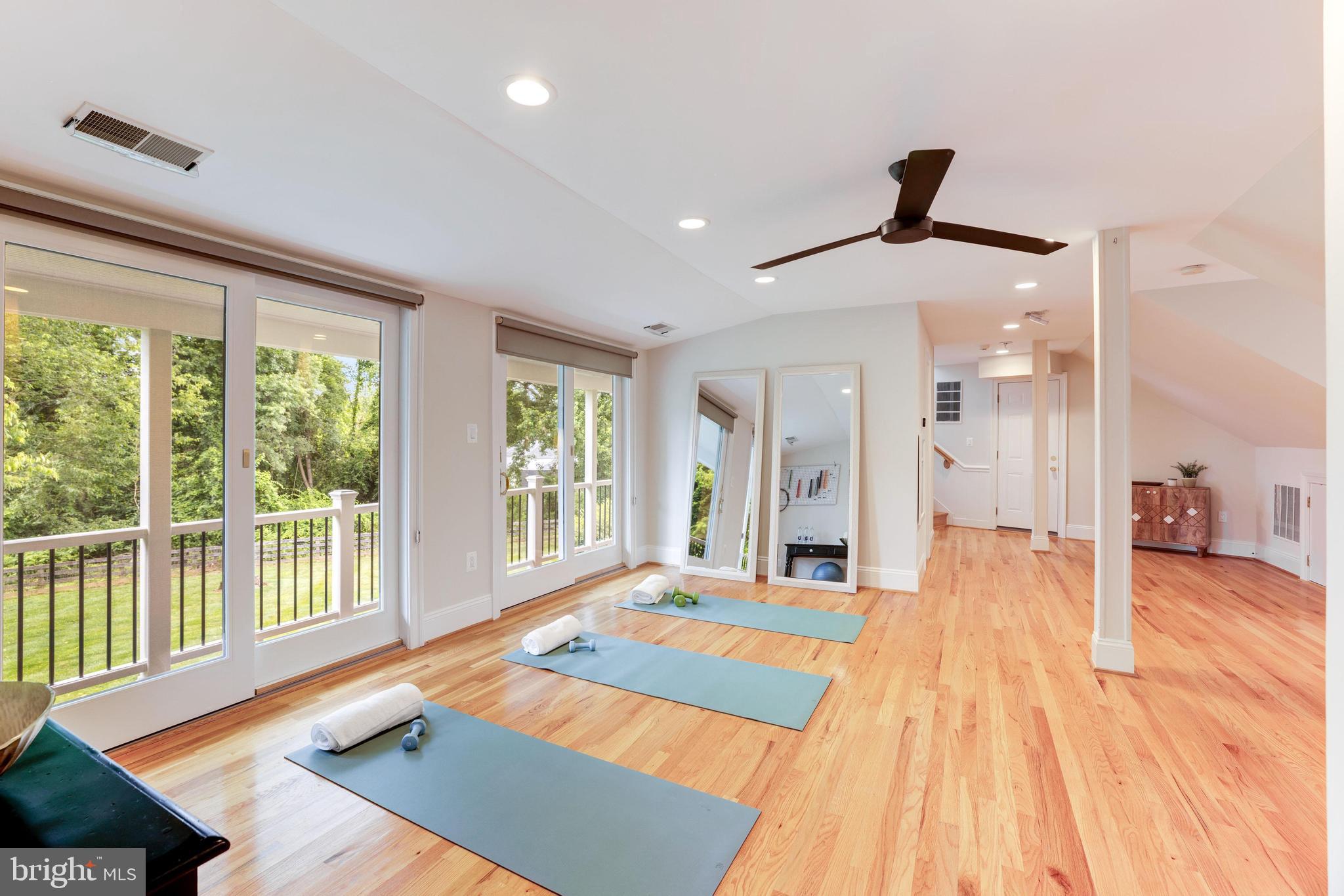 SENECA FARMS - Residential