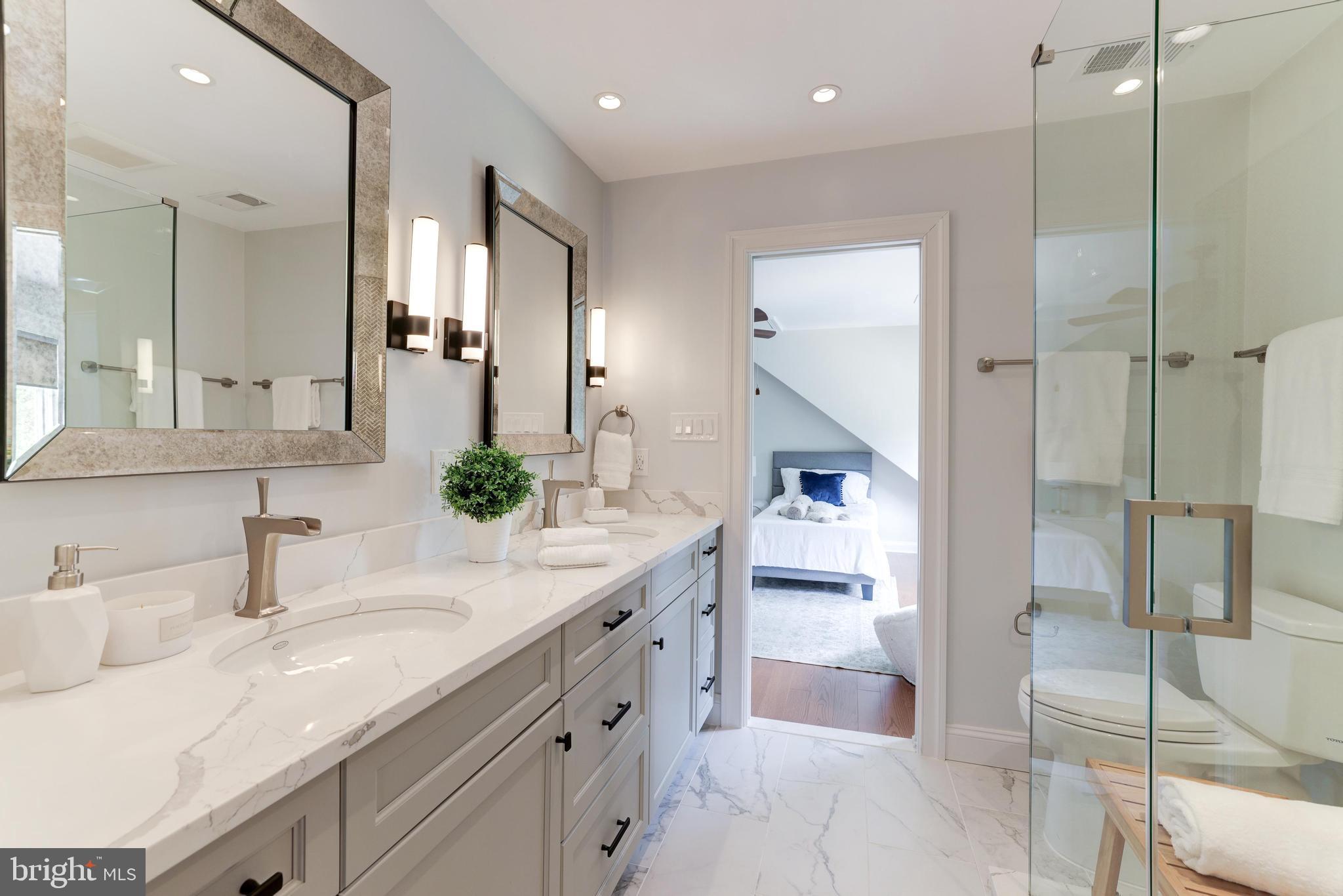 SENECA FARMS - Residential