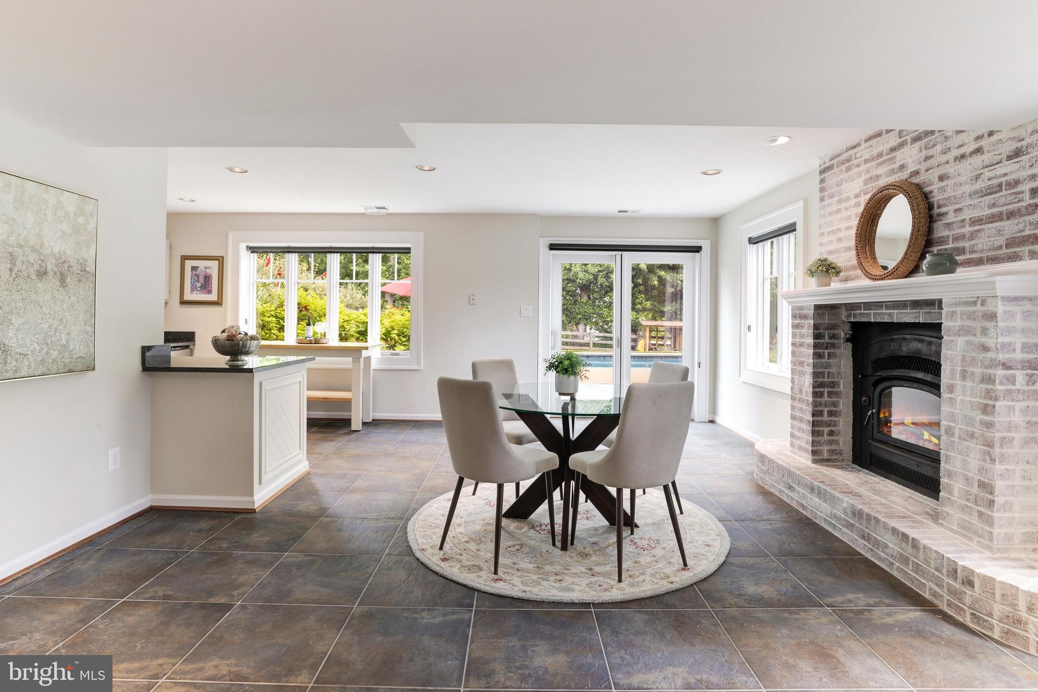 SENECA FARMS - Residential