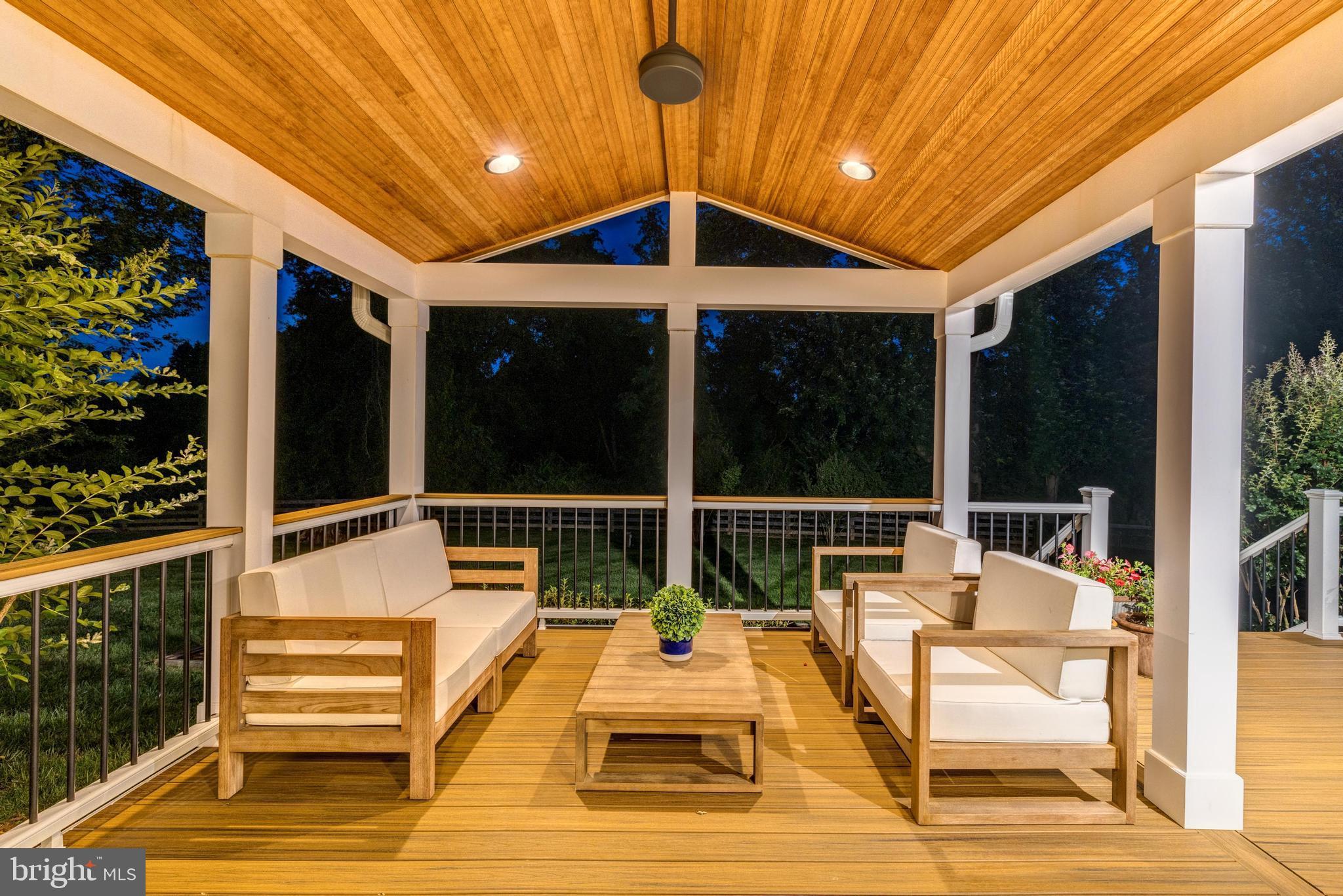 SENECA FARMS - Residential