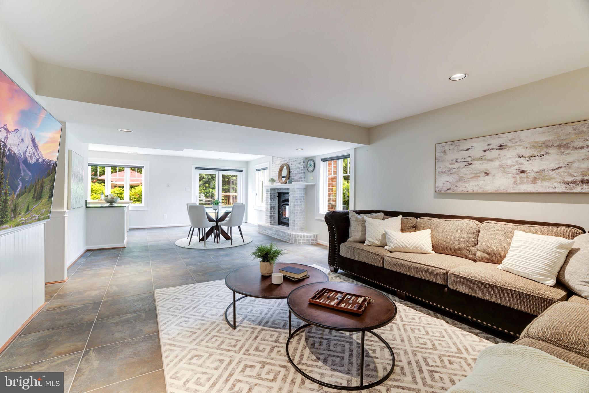 SENECA FARMS - Residential