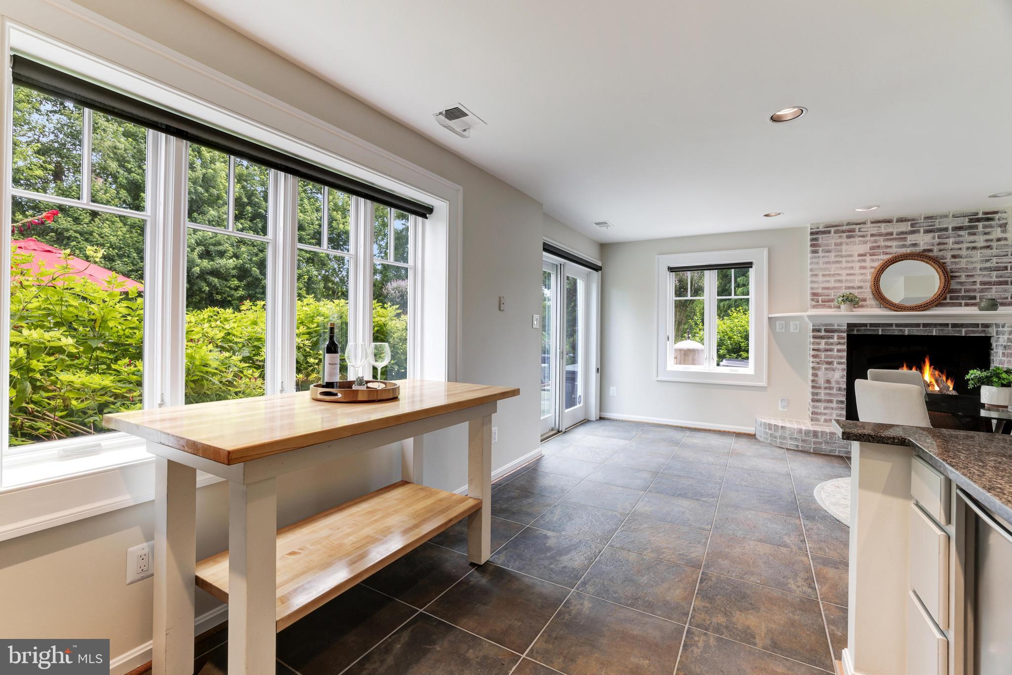 SENECA FARMS - Residential