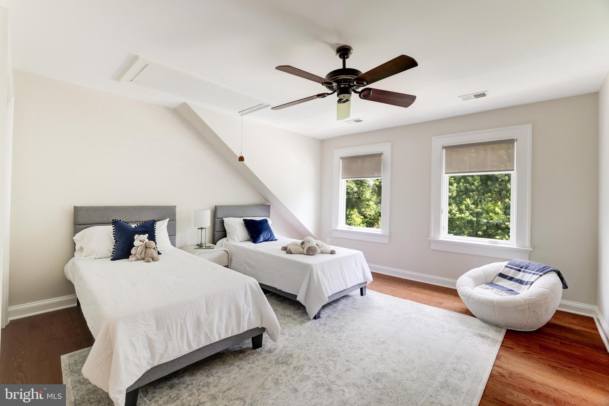 SENECA FARMS - Residential