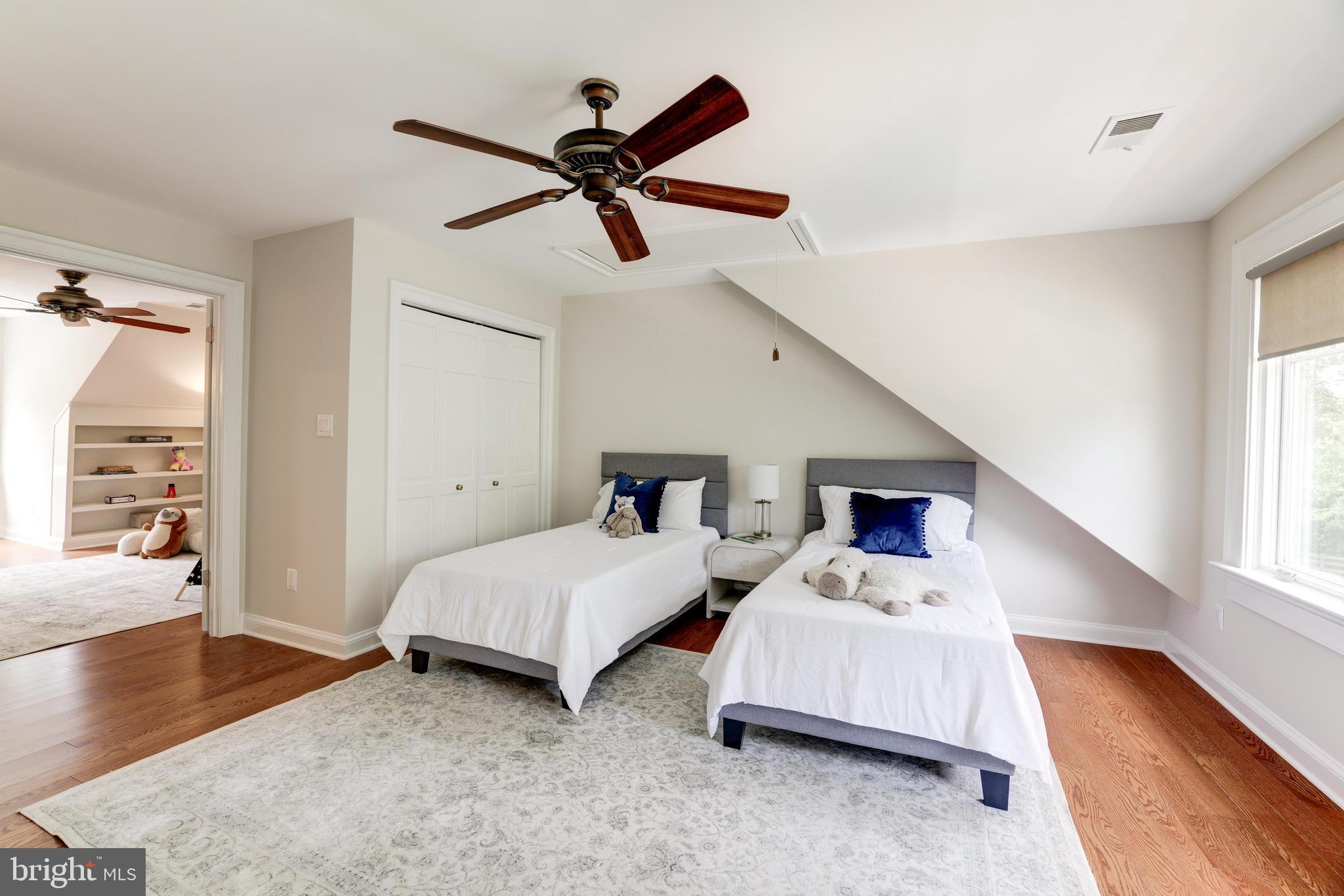 SENECA FARMS - Residential