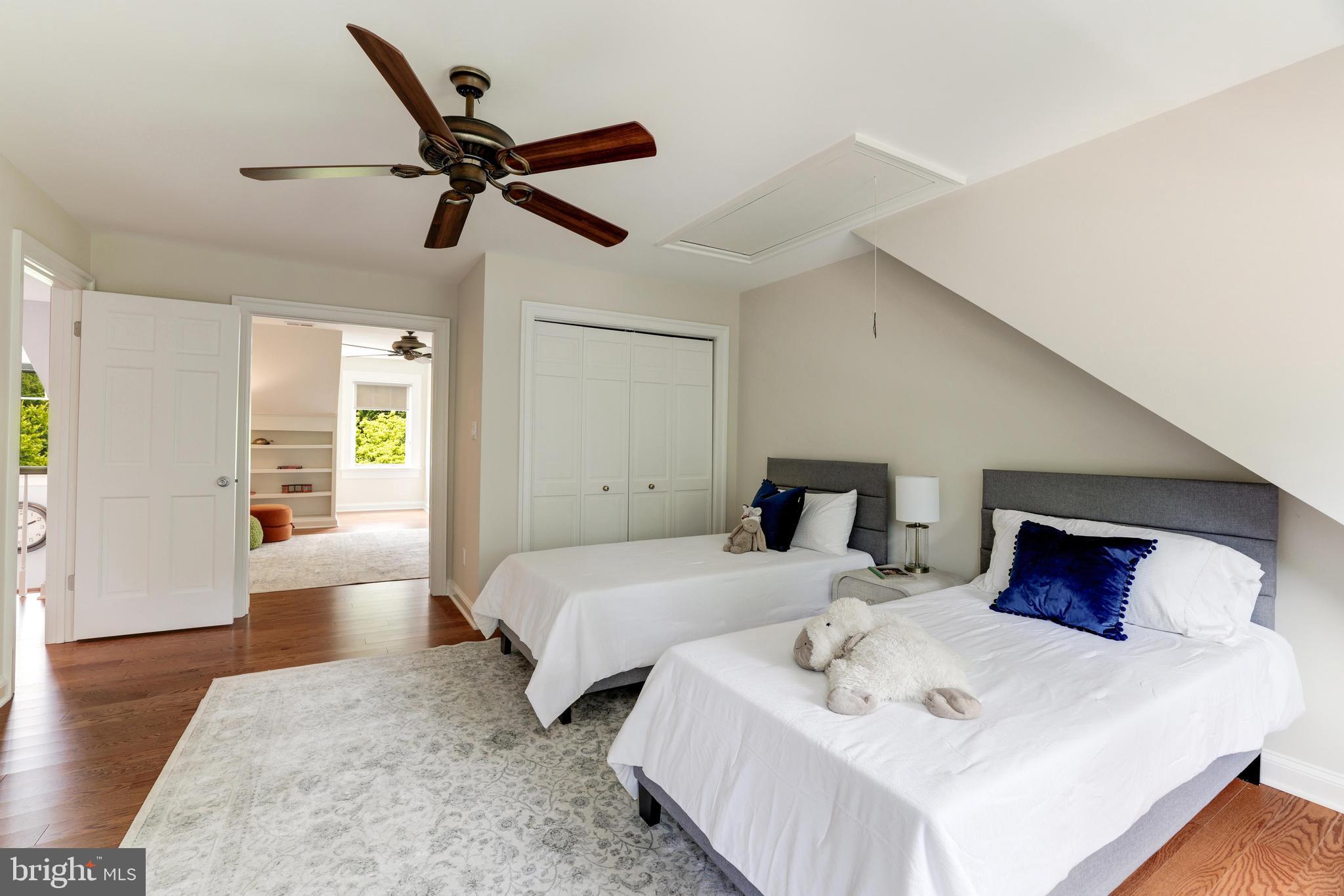 SENECA FARMS - Residential