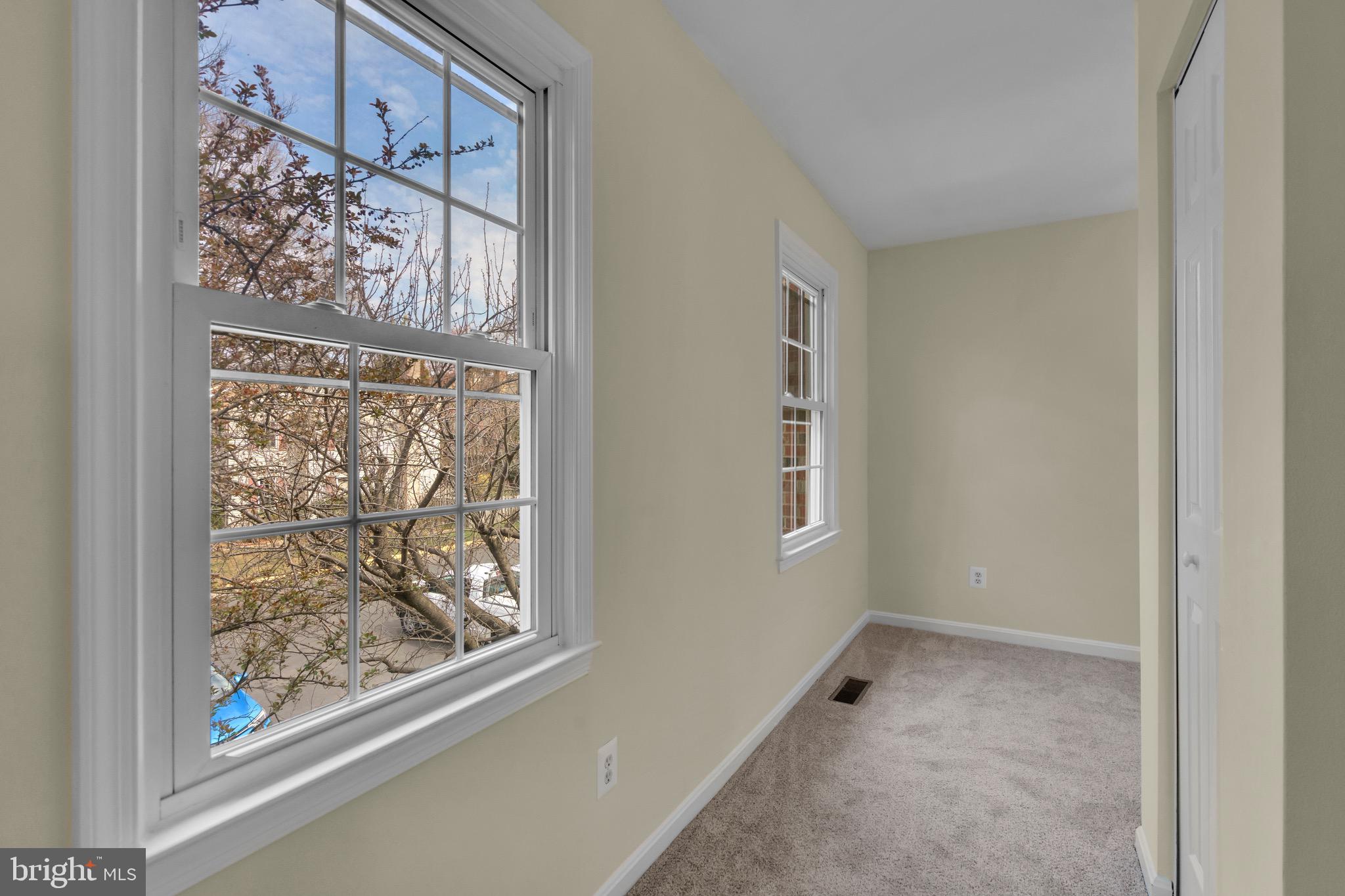 COUNTRY CREEK - Residential