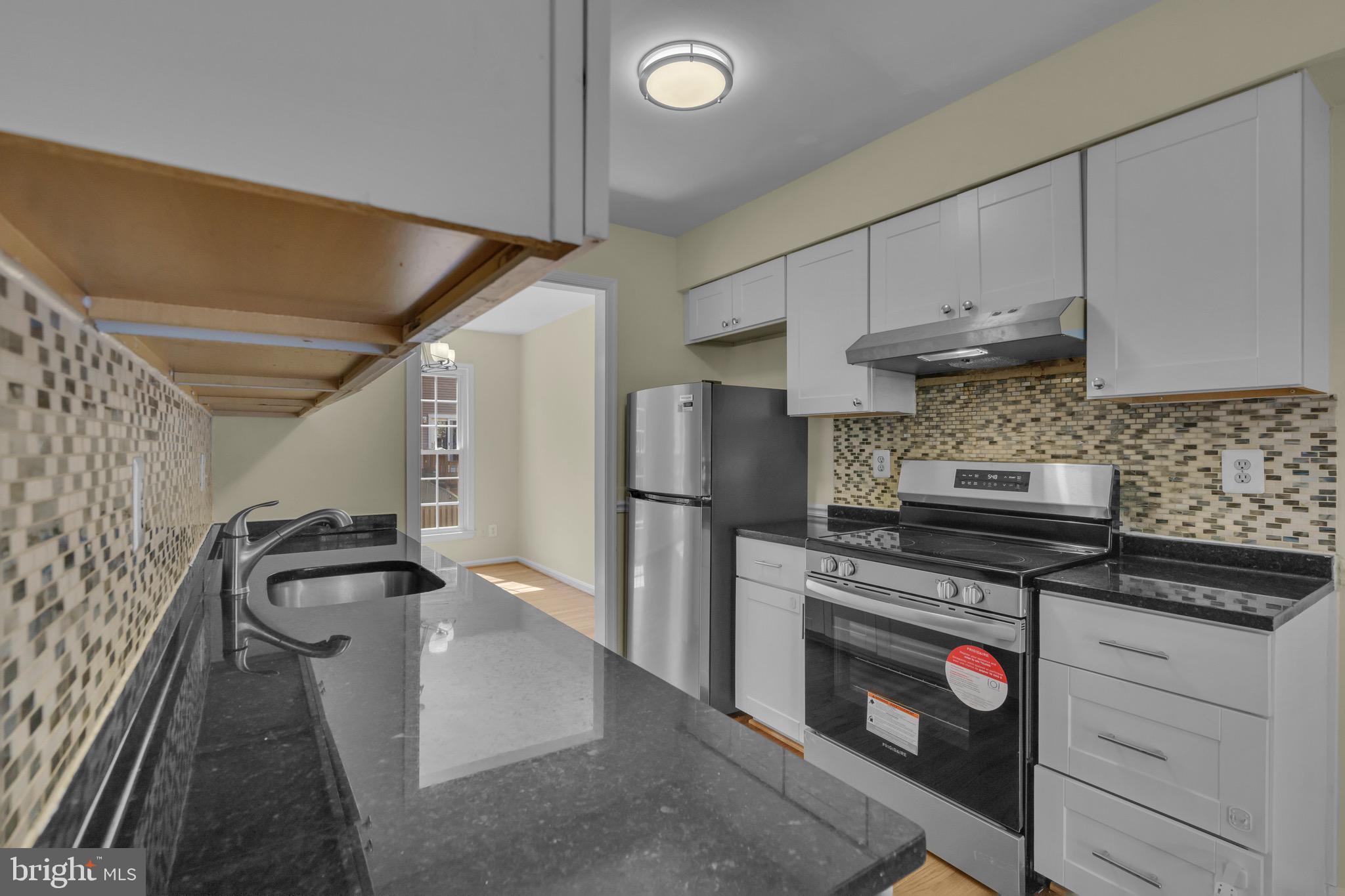 COUNTRY CREEK - Residential