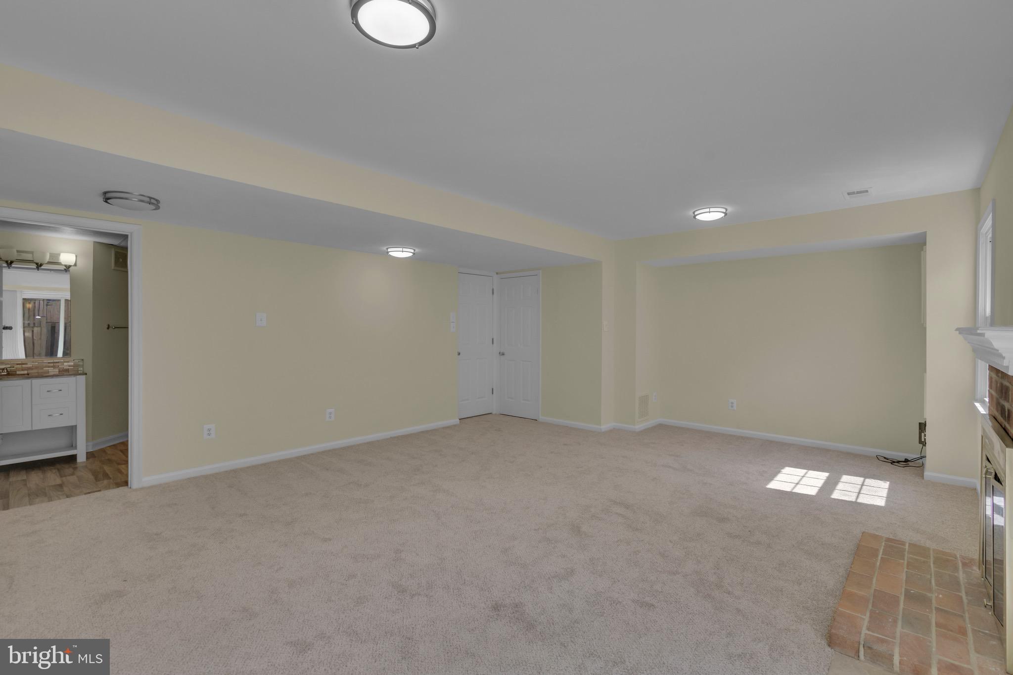 COUNTRY CREEK - Residential