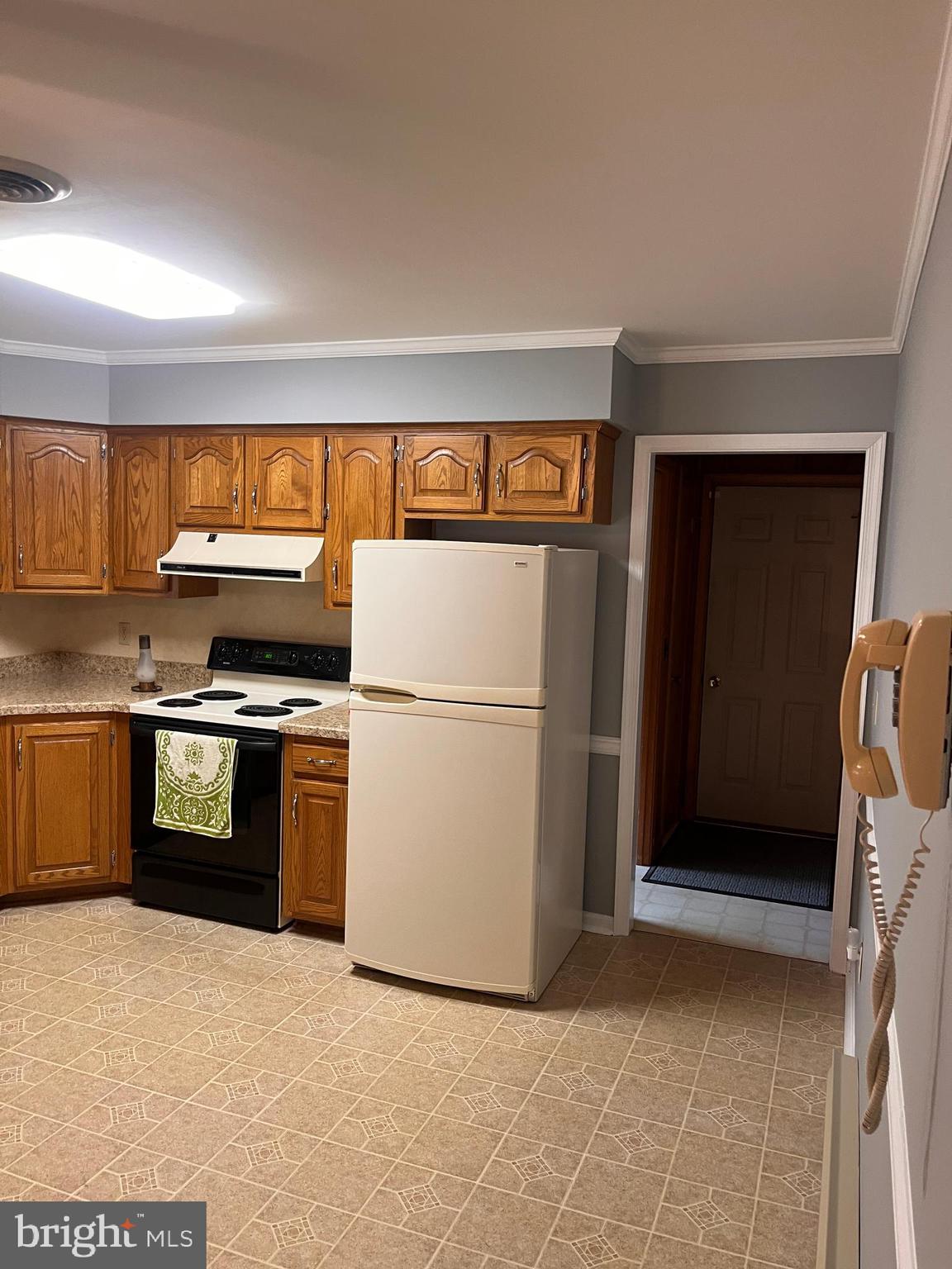 CHESAPEAKE ESTATES - Residential Lease