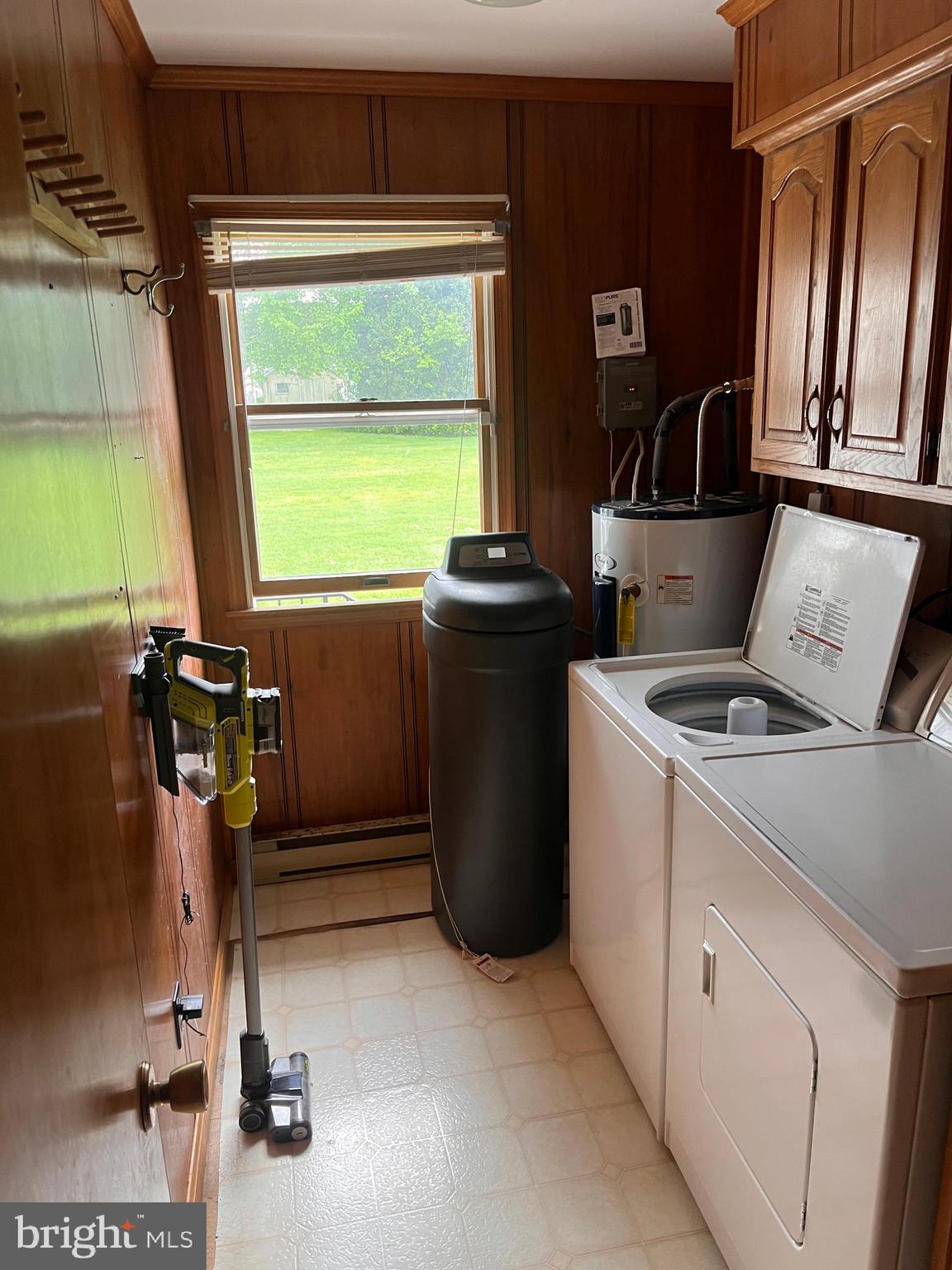 CHESAPEAKE ESTATES - Residential Lease