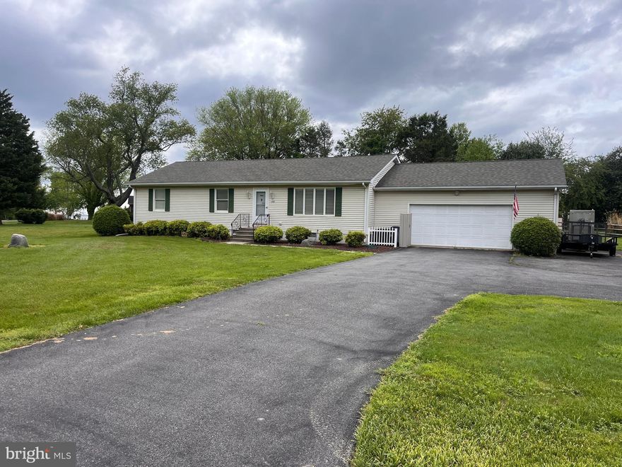Freshly painted and tidy this corner 1 level home is ready for easy living on Kent Island! Local community beach area on the Bay*Larger 2 car garage* Separate laundry room, spacious kitchen, ceramic bathroom floorsenclosed porch off the back facing a very large rear yard. *storage shed out back*Easy access to shopping , restaurants, Kent Narrows and Bay Bridge (all just minutes away)!